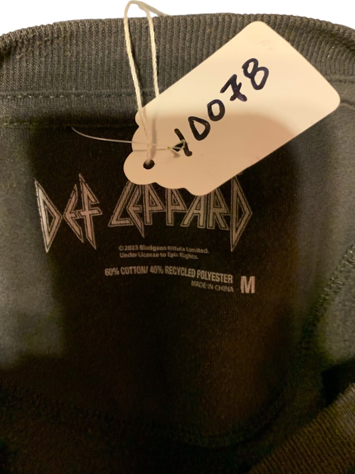 Def Leppard Def Leppard Sweatshirt (item#10078) Size US M / EU 48-50 / 2 - 6 Thumbnail