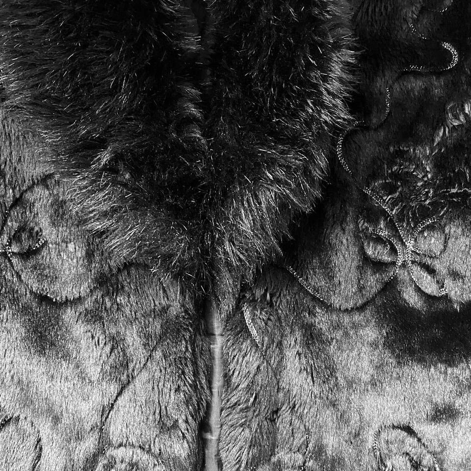 Vintage Dark fashion gothic faux fur coat 90s Size S / US 4 / IT 40 - 3 Thumbnail