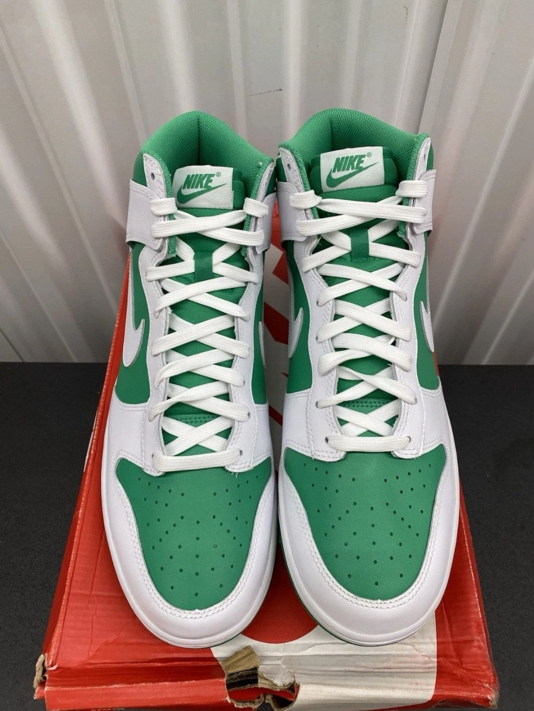 Nike Nike Dunk High White Stadium Green New DS Damaged Box Size US 12 / EU 45 - 2 Thumbnail