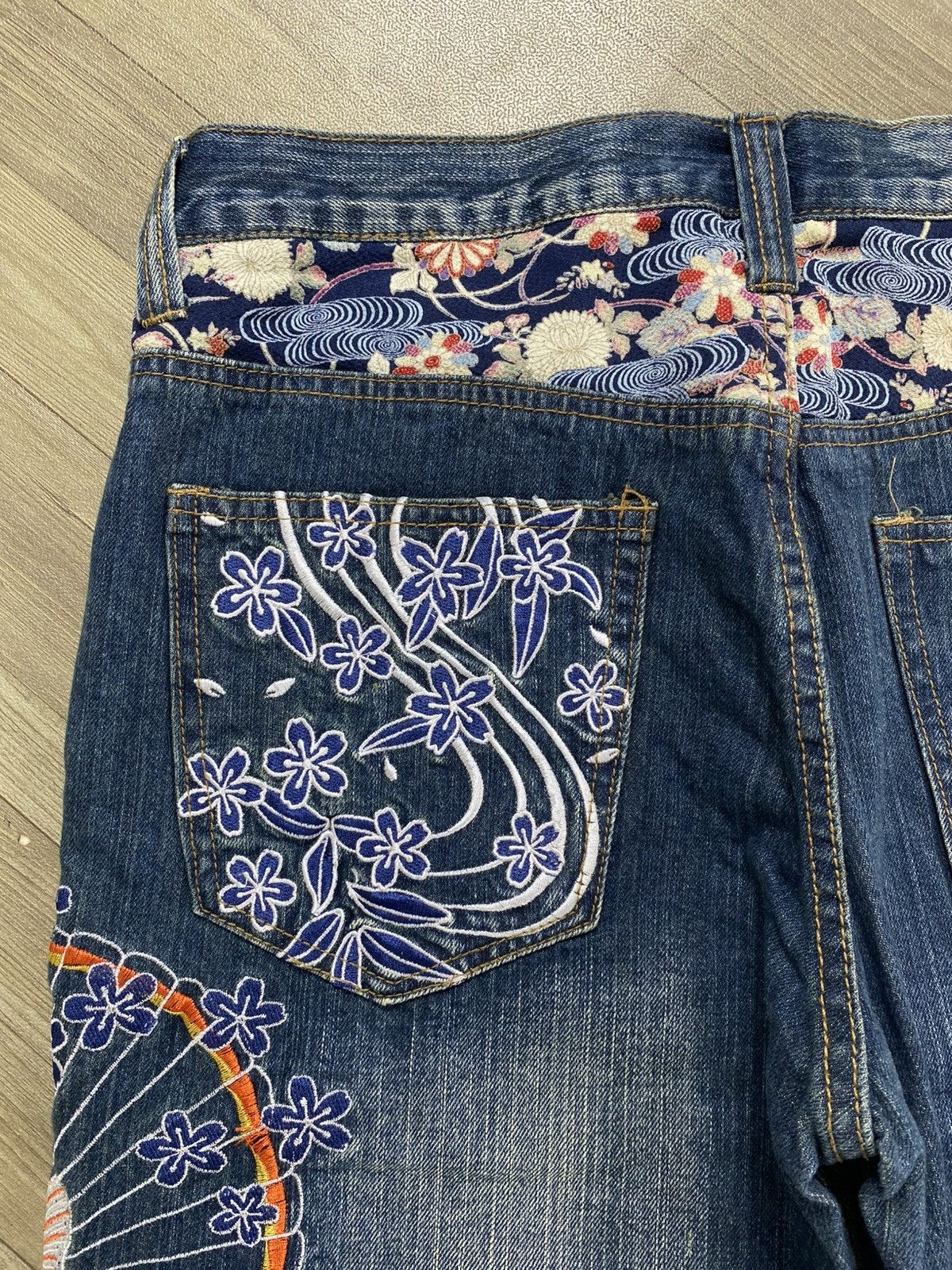 Ed Hardy Vintage Karakuri Tamashi Embroidered Koi Sakura Y2K Jeans Size US 30 / EU 46 - 11 Thumbnail