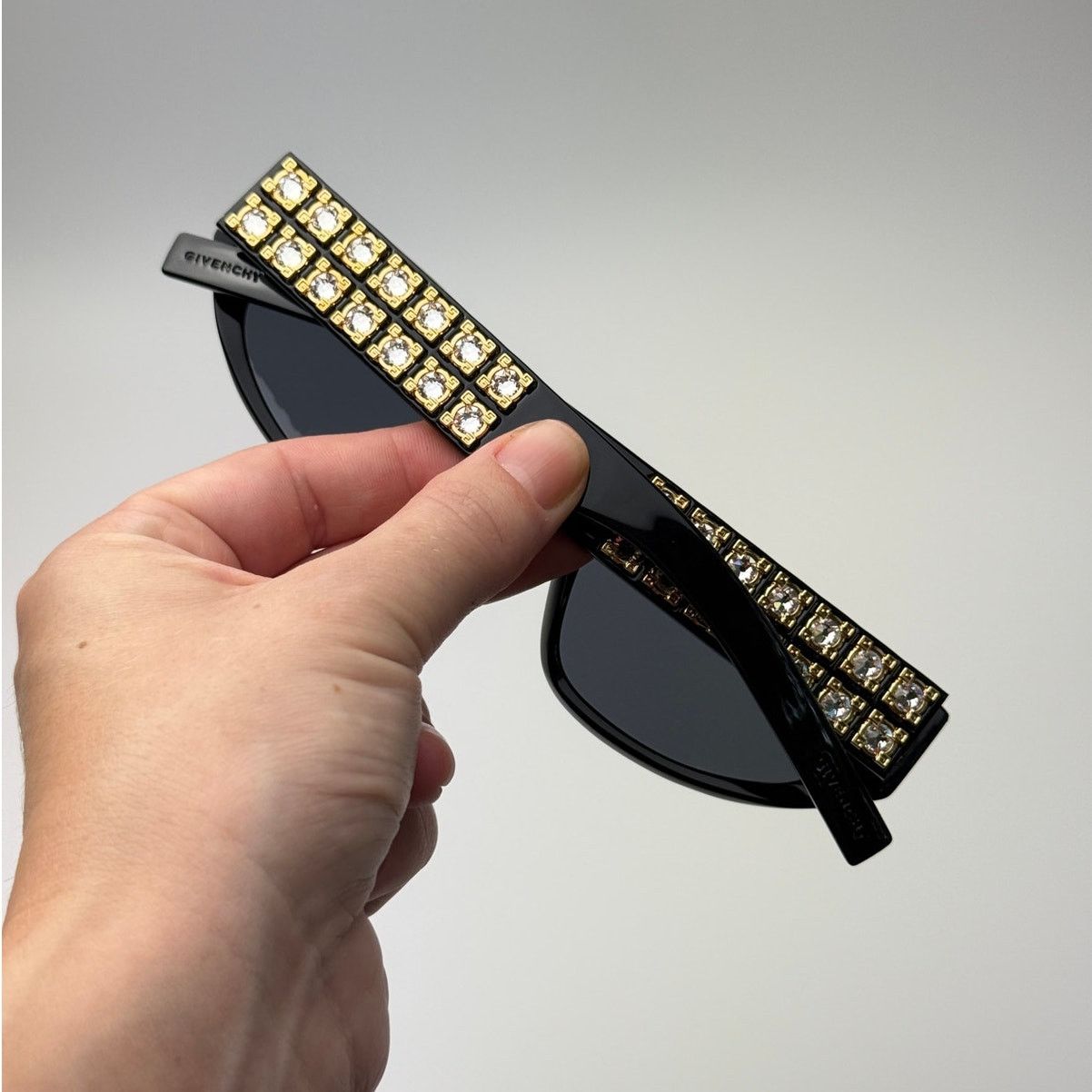 Givenchy NEW Givenchy Sunglasses GV40078I 01A Shiny Black/Gold Women Size ONE SIZE - 9 Thumbnail