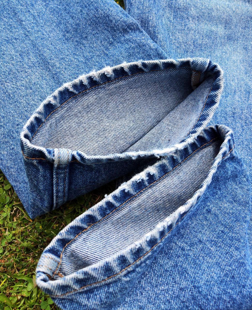 Tommy Hilfiger Vintage Tommy Jeans High Waist Blue, Embroidered Logo, 1999 Size US 33 - 11 Thumbnail