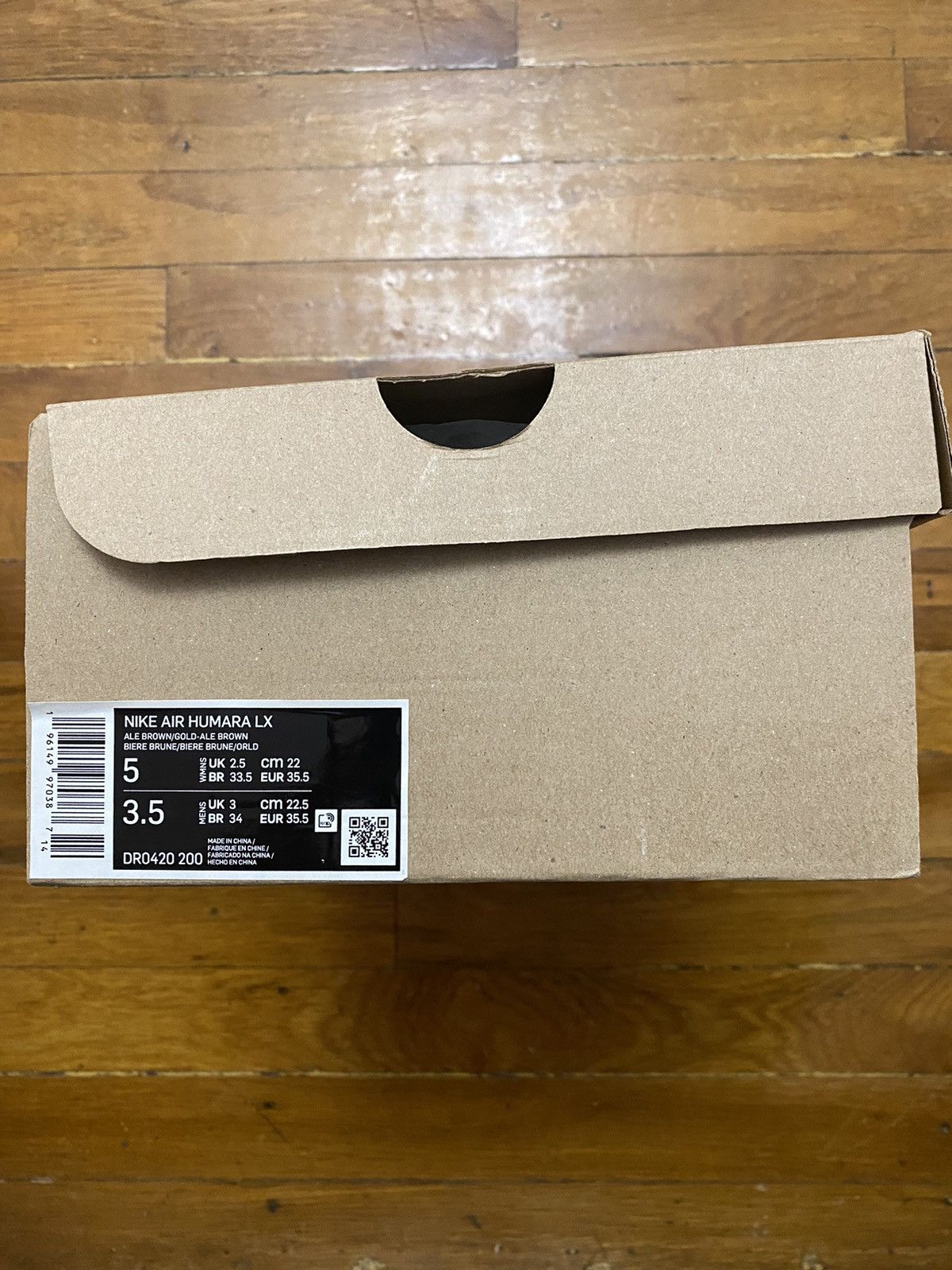 Jacquemus × Nike Size 5W / 3.5M - Nike Air Humara LX Jacquemus Mocha Brown Size US 5 / IT 35 - 8 Thumbnail