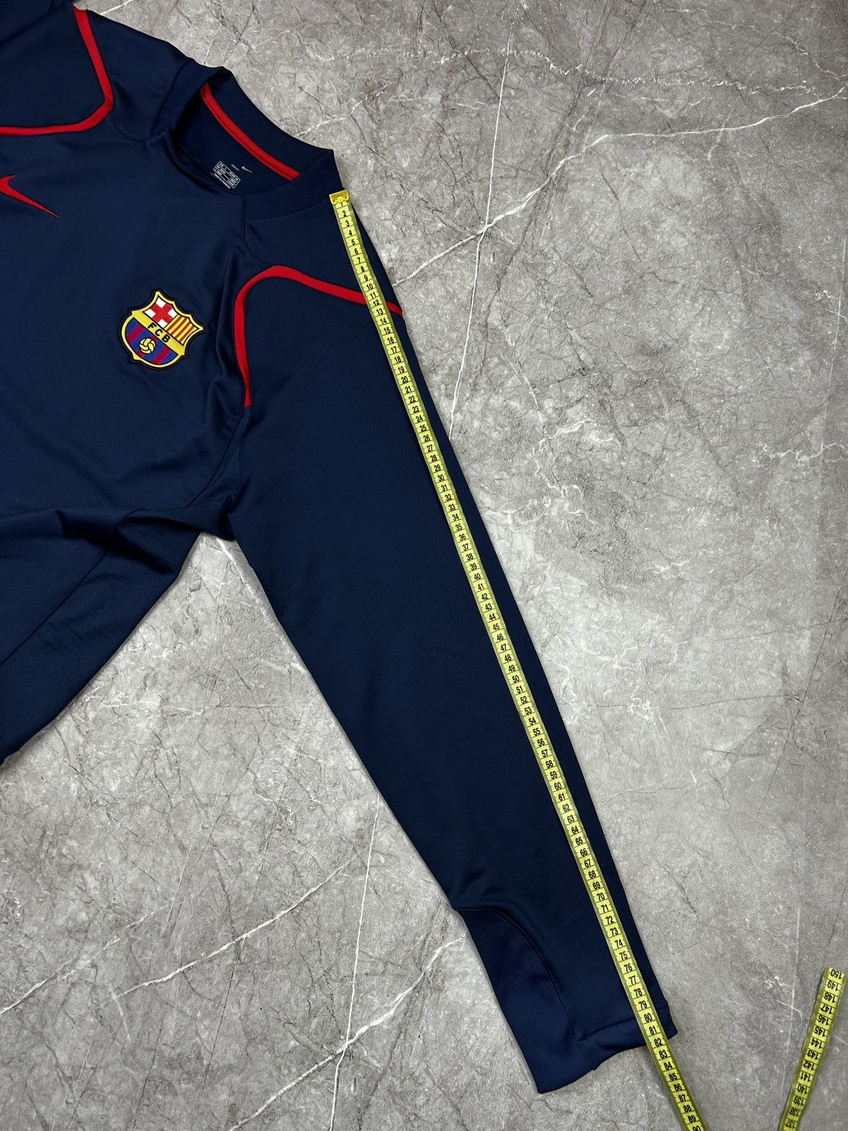 Nike Vintage 90s F. C. Barcelona Nike Soccer Sweatshirt Rare Y2K Size US XL / EU 56 / 4 - 10 Thumbnail