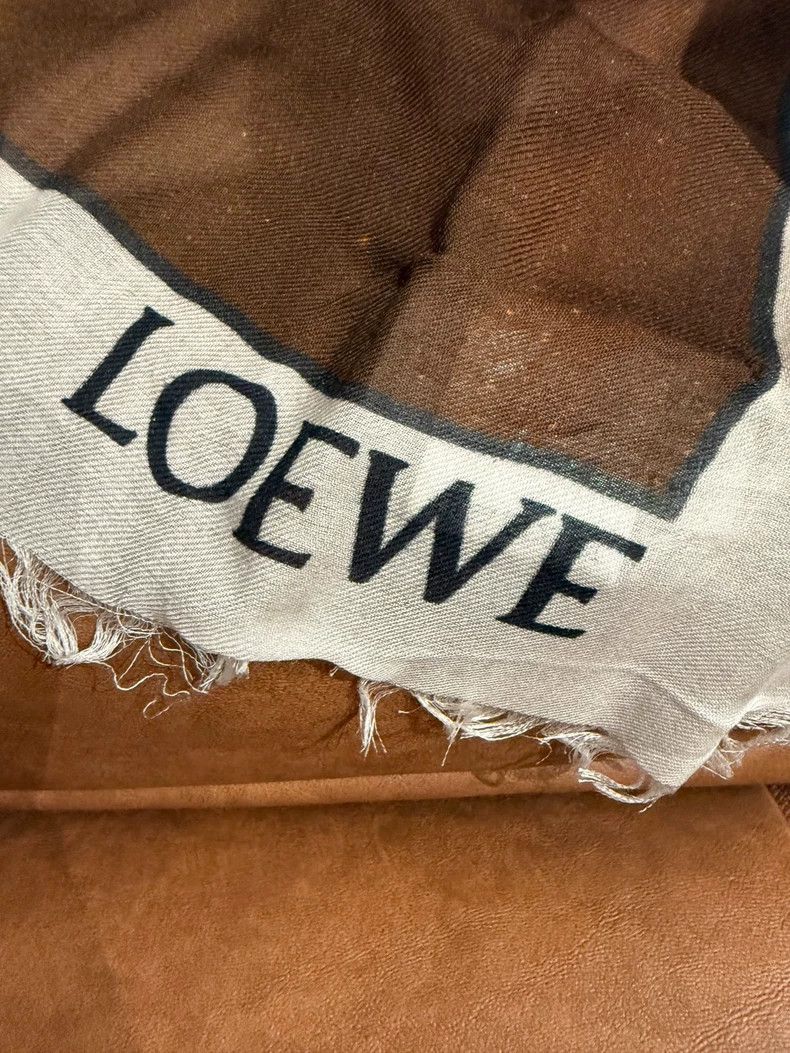 Loewe LOEWE Portrait scarf, material 90% Modal fiber +10% cashme Size ONE SIZE - 3 Thumbnail