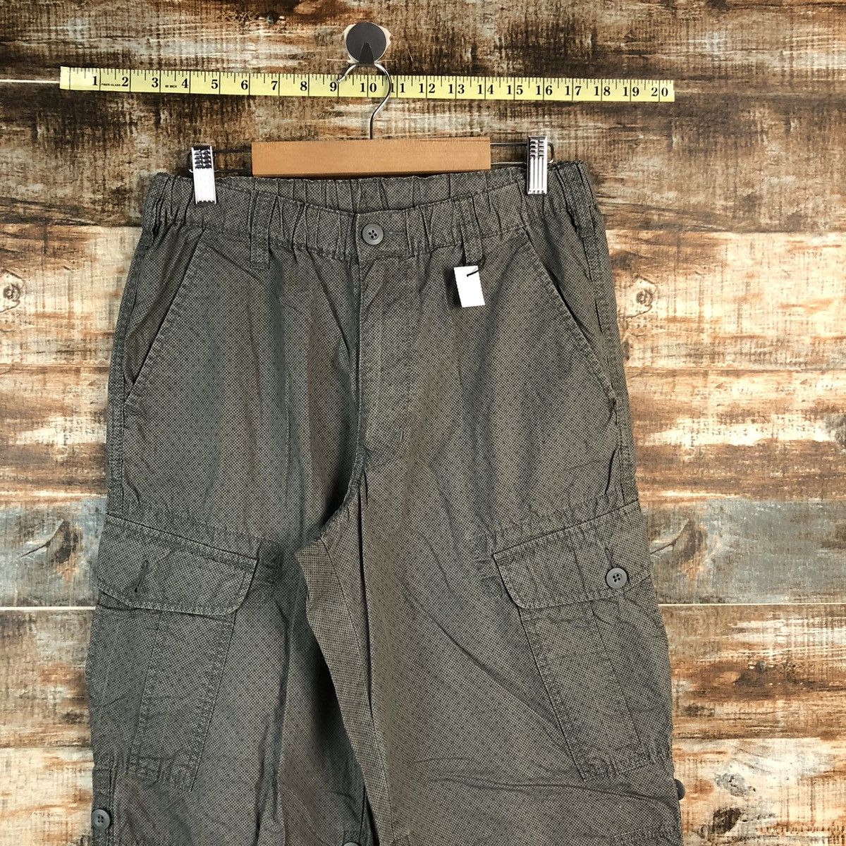 Japanese Brand Uniqlo Grey Multipocket cargo Cropped short Pants #A2419 Size US 28 / EU 44 - 4 Thumbnail