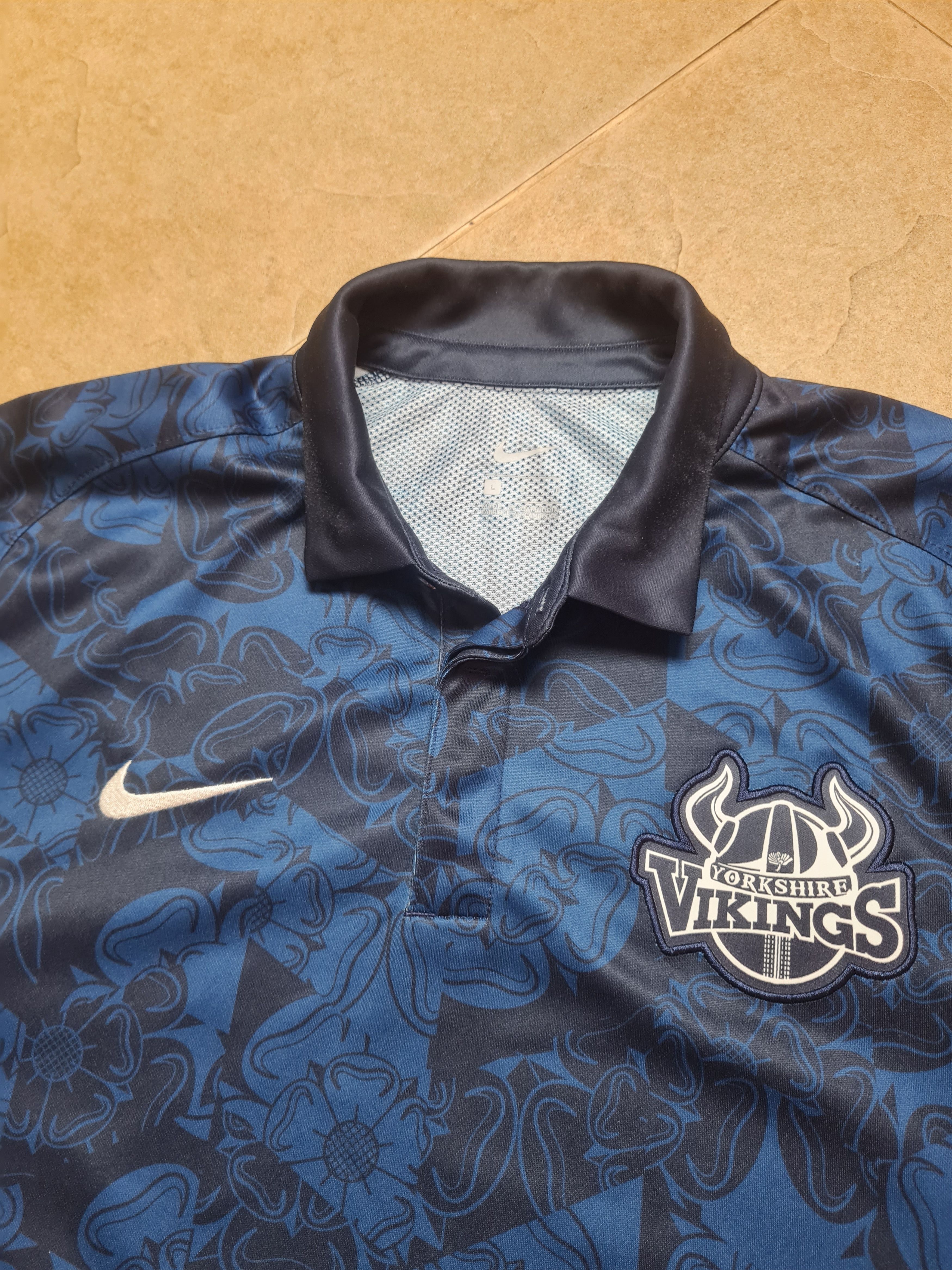 Nike Jersey Nike Cricket Dark Blue Sz L Yorkshire Vikings County Size US L / EU 52-54 / 3 - 8 Thumbnail