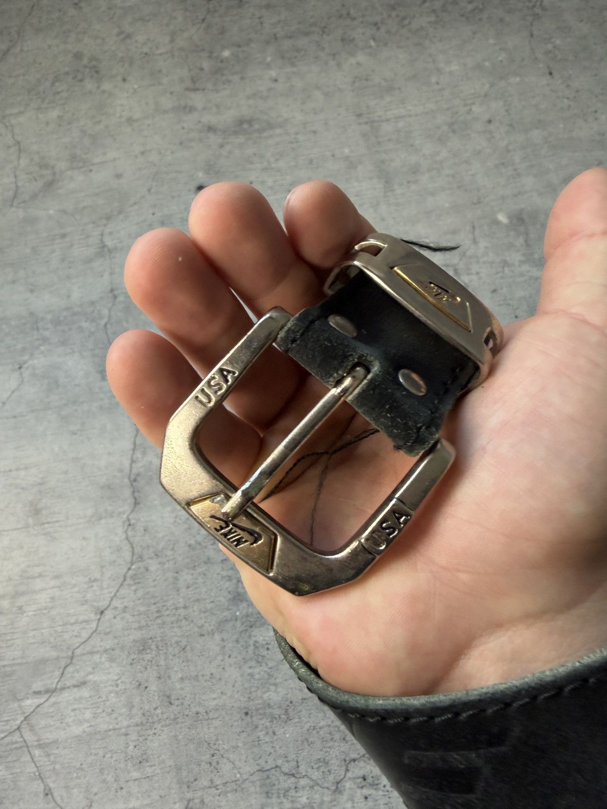 If Six Was Nine Vintage Nike Belt Leather 90s Y2K Logo Style USA Size ONE SIZE - 9 Thumbnail