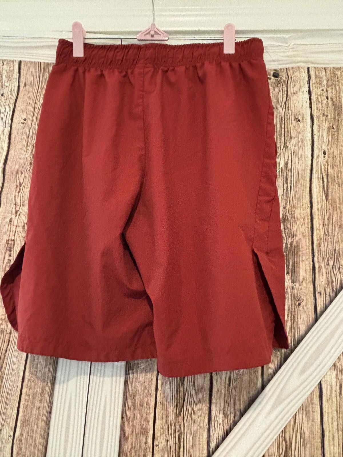 Nike Men's burgundy Nike dry fit sz M longer short preloved # Size US M / EU 48-50 / 2 - 2 Thumbnail
