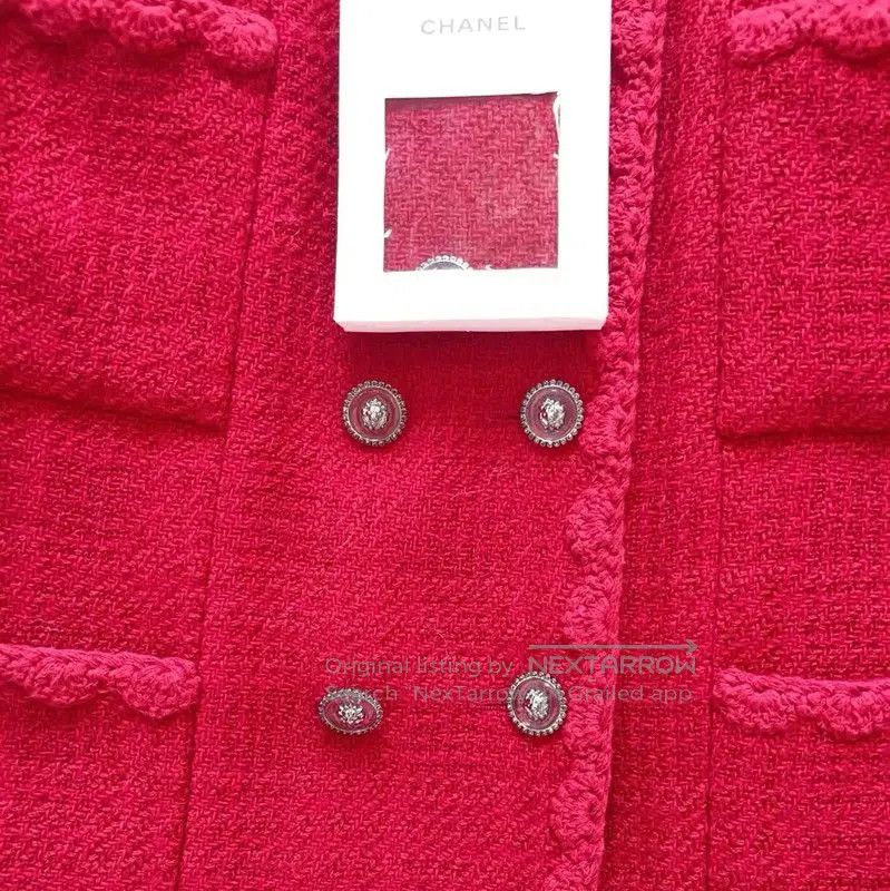 Chanel Chanel Women's Red Long Sleeve Cardigan . Size XS / US 0-2 / IT 36-38 - 2 Thumbnail