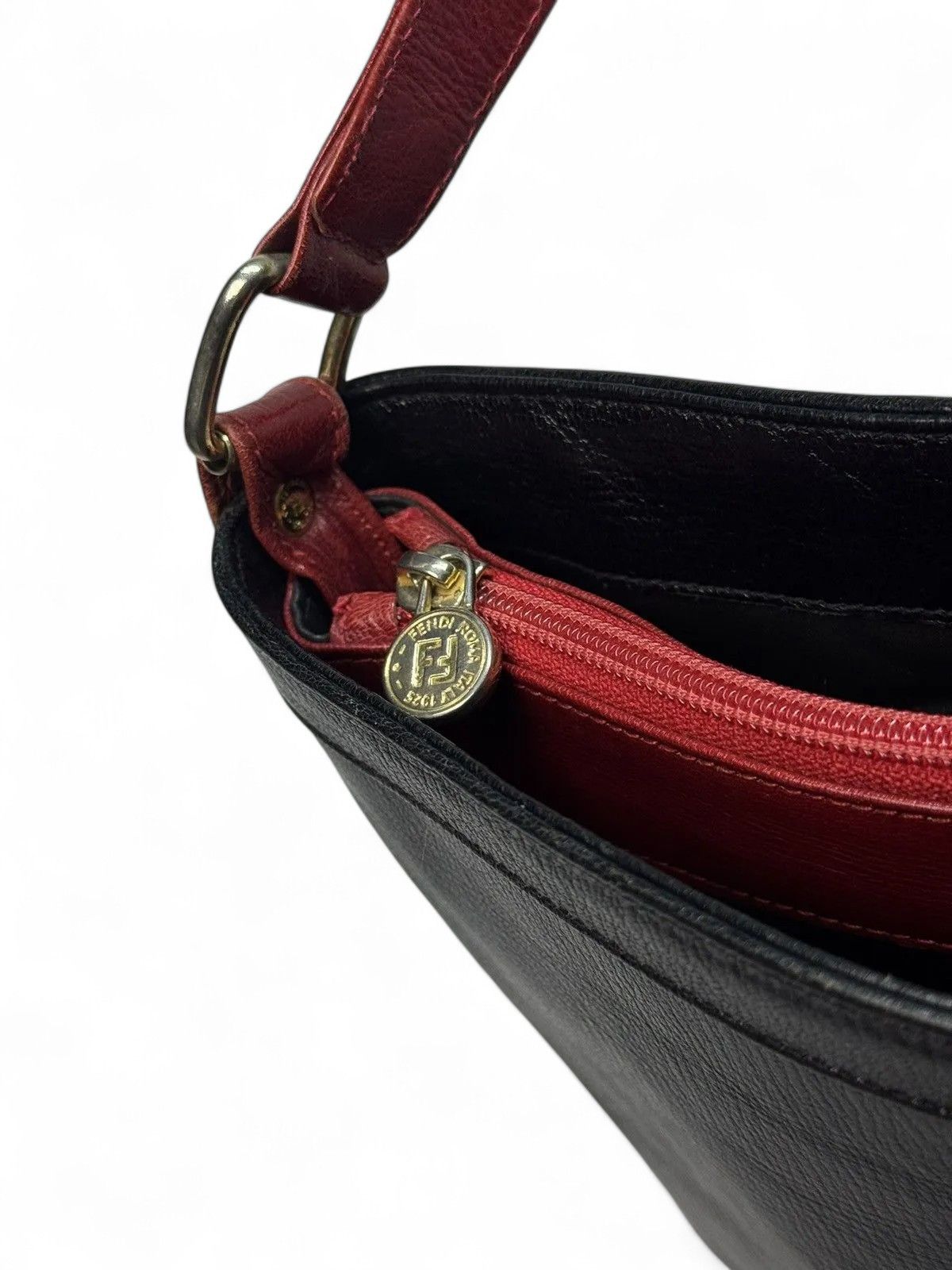 Fendi Fendi Vintage Black Leather Shoulder Bag Classic Luxury Size ONE SIZE - 14 Thumbnail