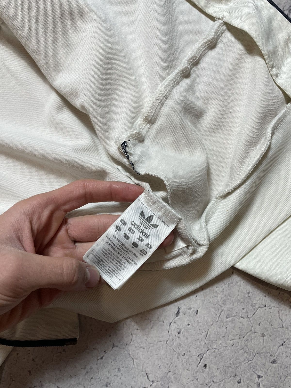 Adidas Vintage Adidas World Wide White Full Zip Track Jacket Size US S / EU 44-46 / 1 - 8 Thumbnail