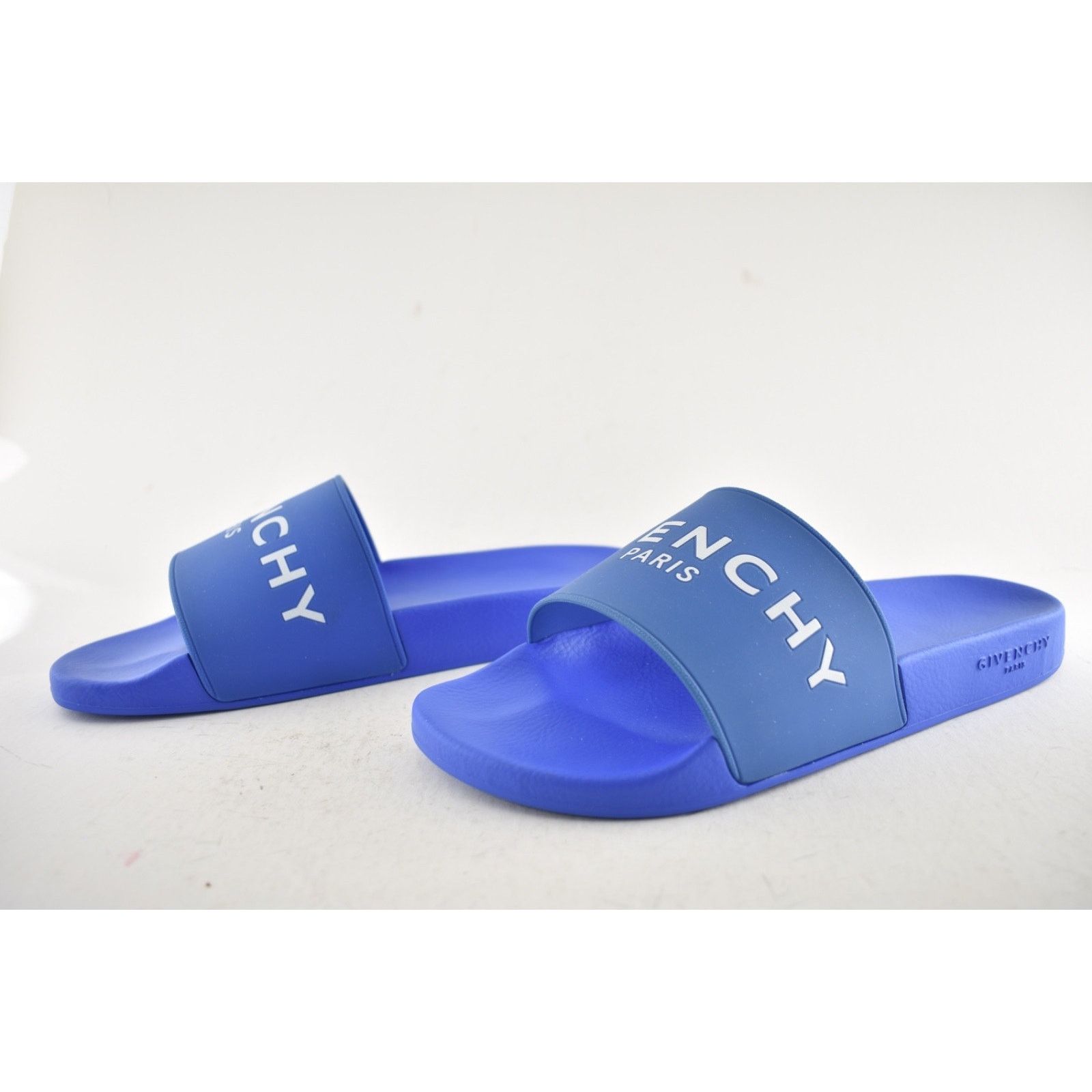 Givenchy Givenchy Blue White Logo Rubber Pool Slide 44 (US 11) Size US 11 / EU 44 - 9 Thumbnail