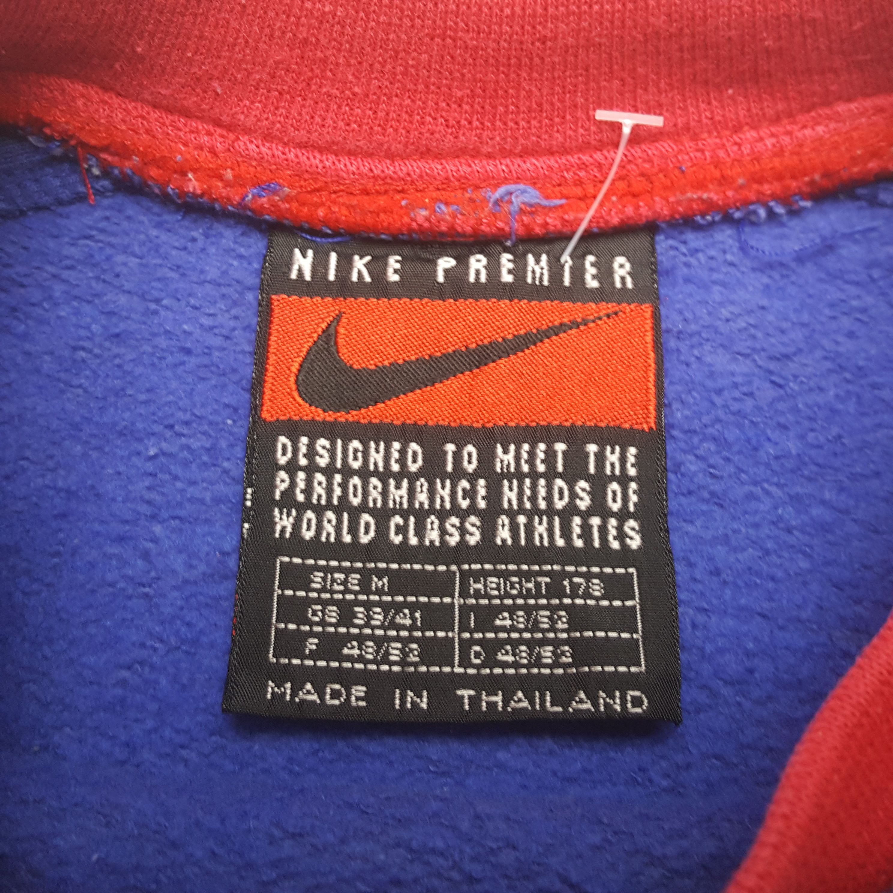 Nike Vintage Nike Paris Saint Germain Soccer Club Sweatshirt RR30 Size US M / EU 48-50 / 2 - 6 Thumbnail