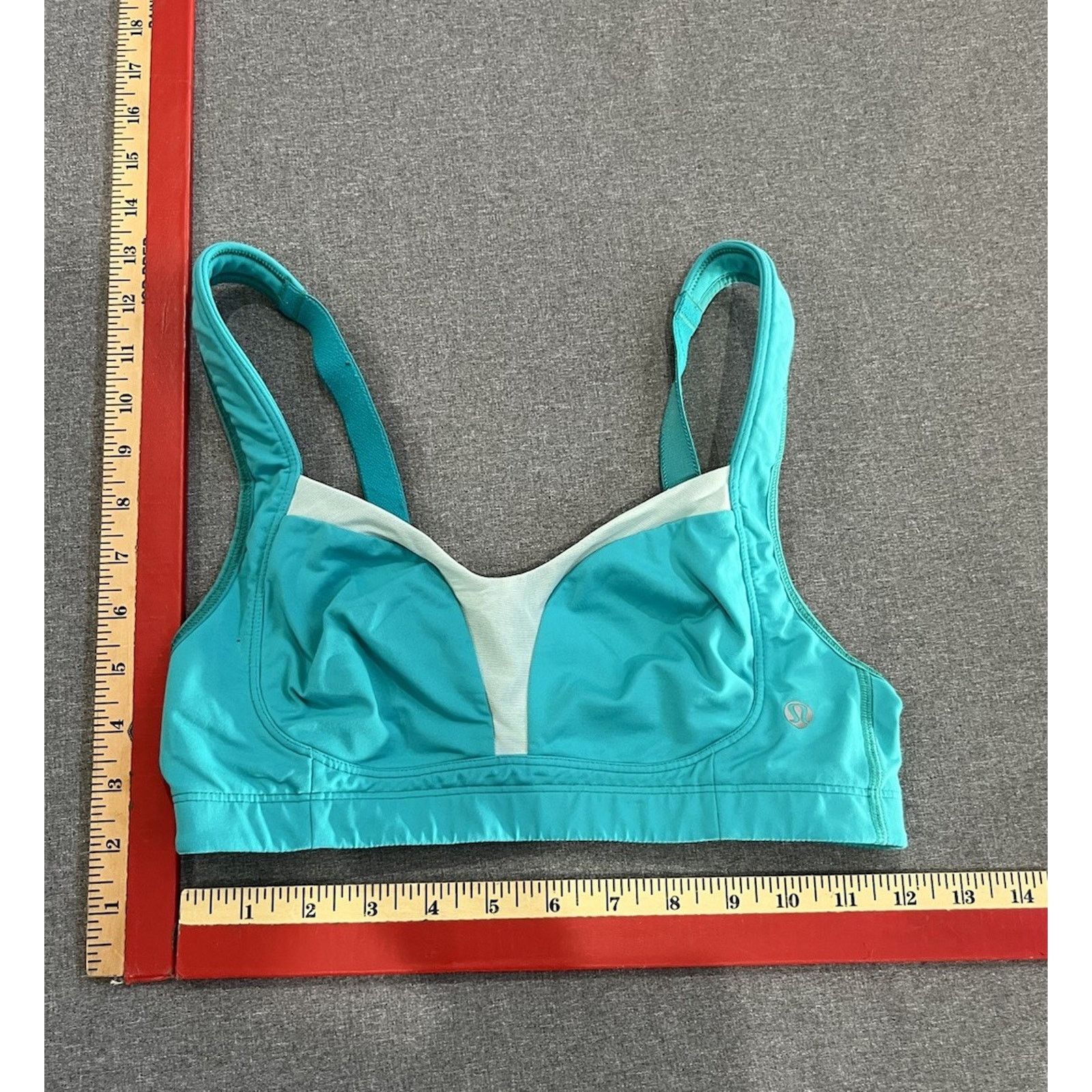 Lululemon Lululemon Ta Ta Tamer Sports Bra Size 32C Full Coverage Teal Size ONE SIZE - 2 Thumbnail