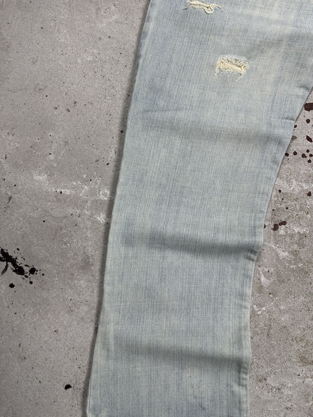Dolce & Gabbana Vintage 2000s Dolce & Gabbana Flare Distressed Denim Pants Size 32" / US 10 / IT 46 - 15 Thumbnail