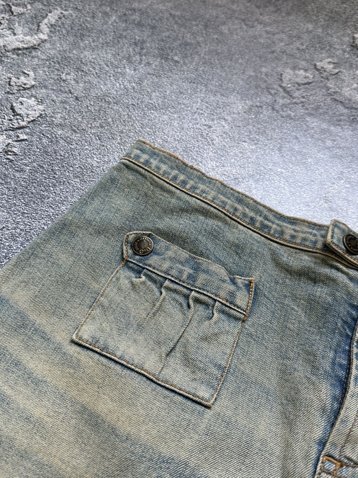 Dolce & Gabbana Vtg 90s Dolce & Gabbana Y2K Wash Denim Pocket Skirt 40 Italy Size 26" / US 2 / IT 38 - 8 Thumbnail