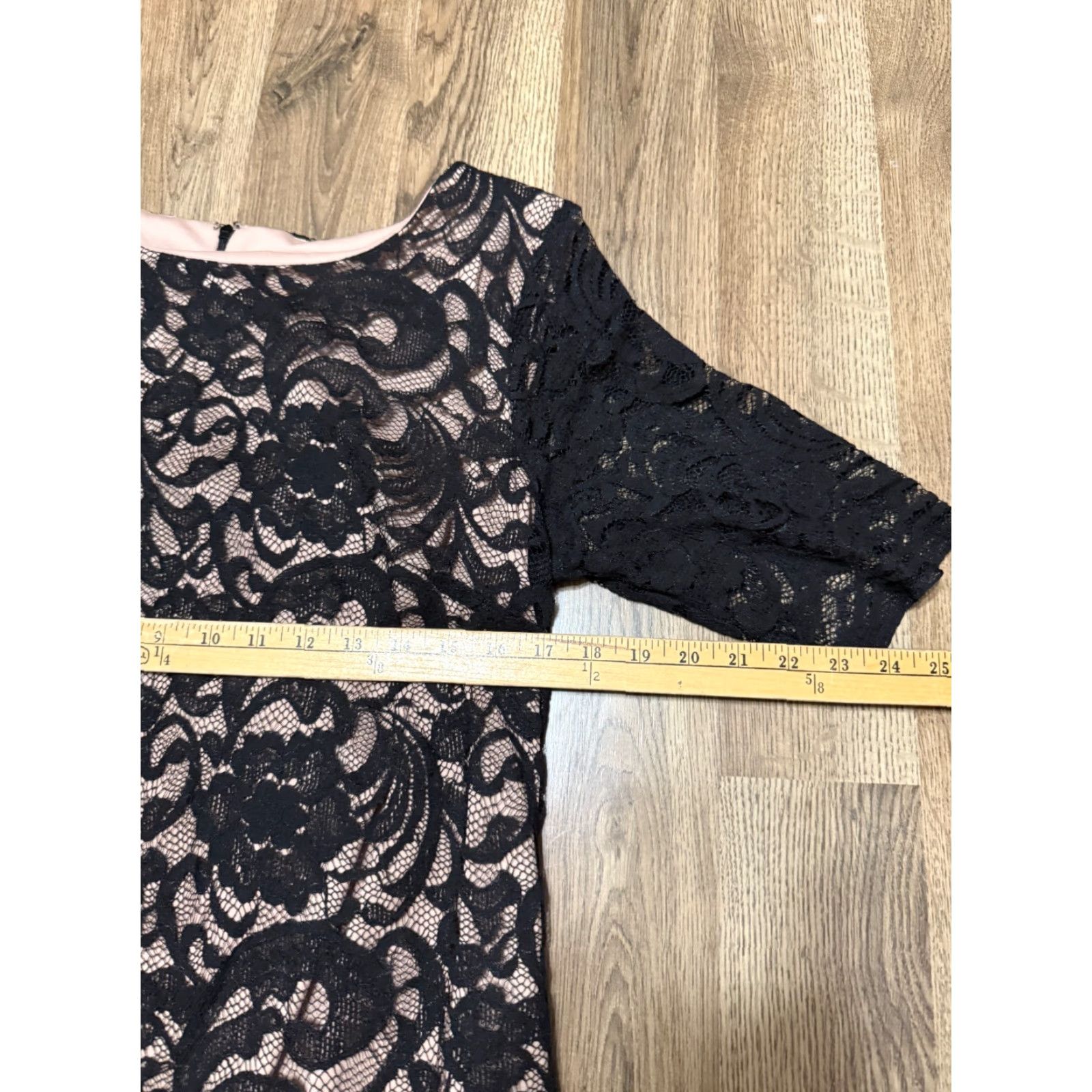 Vintage **R&K Women's Medium Black Tan Floral Lace Zipper Dress** User: R&K Women's Medium Black Tan Floral Lace Zipper Dress Size M / US 6-8 / IT 42-44 - 3 Thumbnail