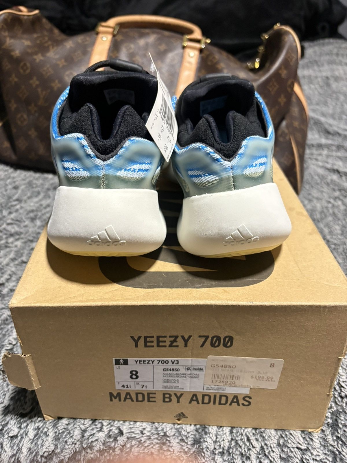 Yeezy Adidas Yeezy 700 V3 “Azareth” Size 8 Size US 8 / EU 41 - 11 Thumbnail
