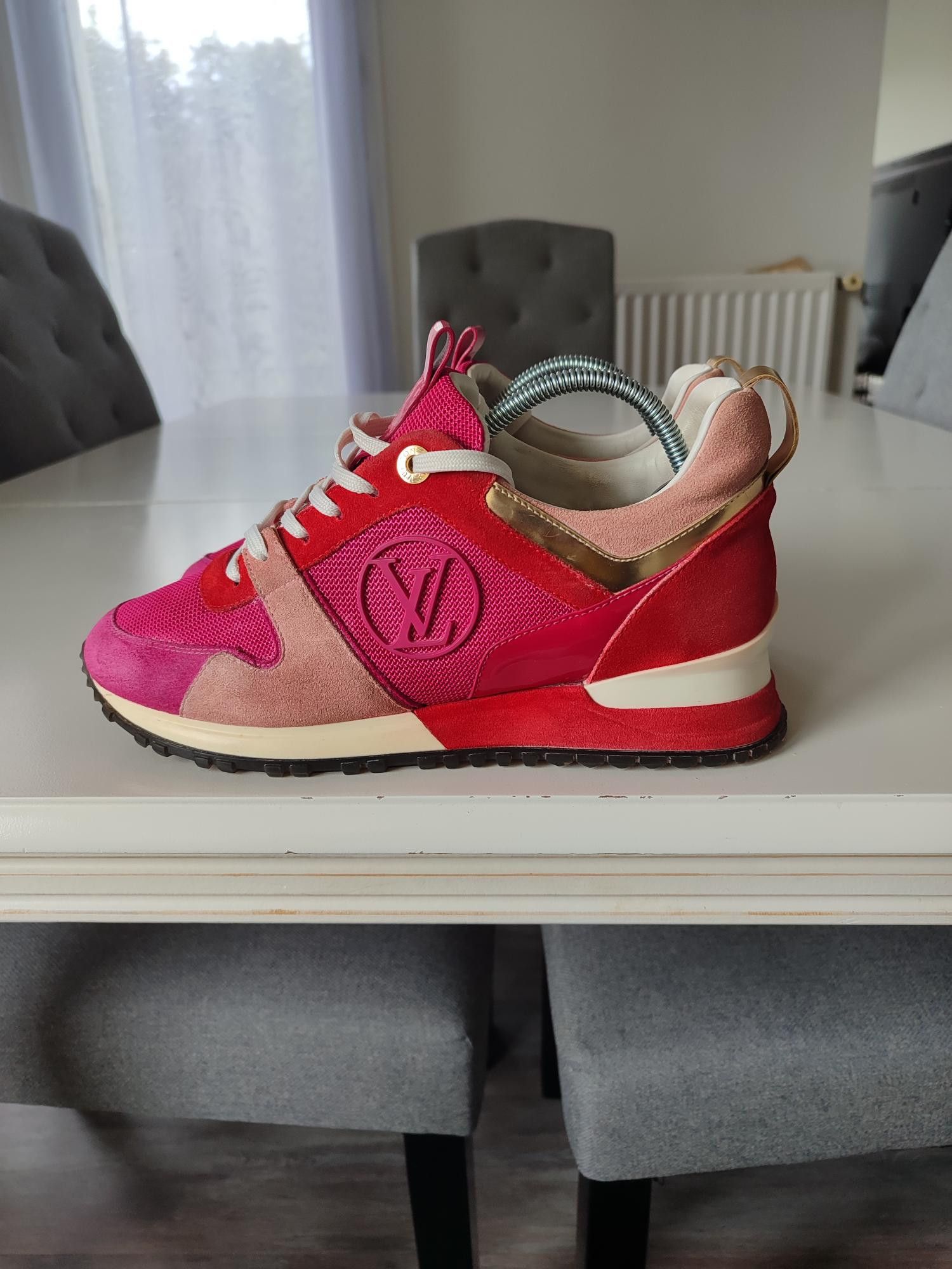 Louis Vuitton BASKETS LOUIS VUITTON RUN AWAY ROUGE FUSCHIA Size US 8 / IT 38 - 1 Thumbnail
