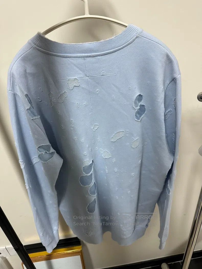 Givenchy Givenchy Hole Sweatshirt Size US S / EU 44-46 / 1 - 2 Thumbnail