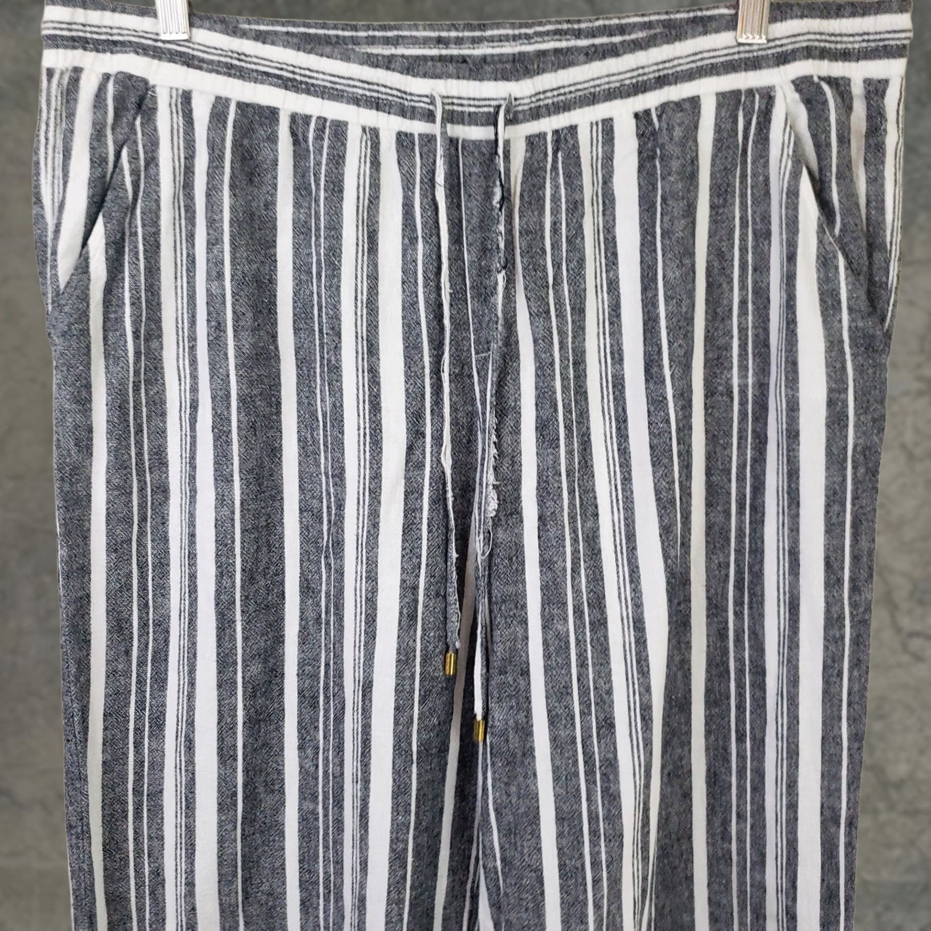 Ellen Tracy VINTAGE Ellen Tracy Womens Plus 1X Palazzo Pant Stripe Linen Blend Drawstring Wide Leg Size 40" / US 18 - 1 Thumbnail