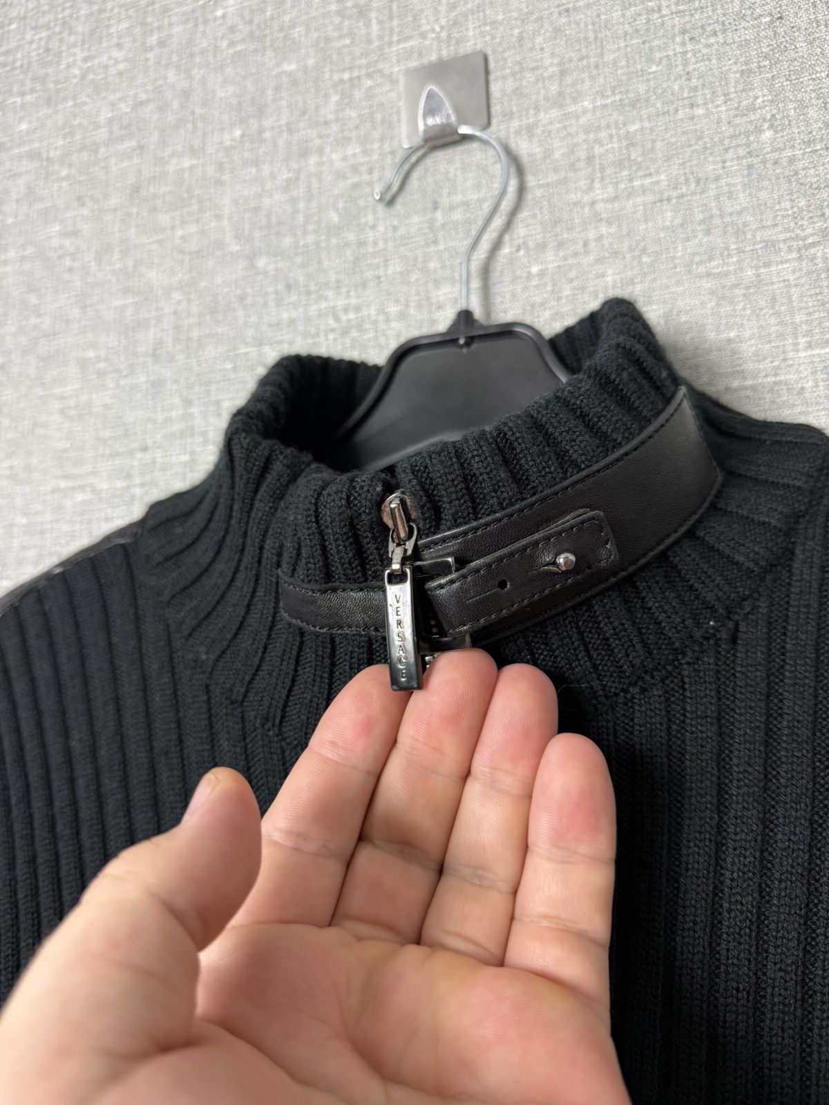 Versace Versace Collection Merino Wool Ribbed Sweater w Leather Trim Size US XL / EU 56 / 4 - 5 Thumbnail