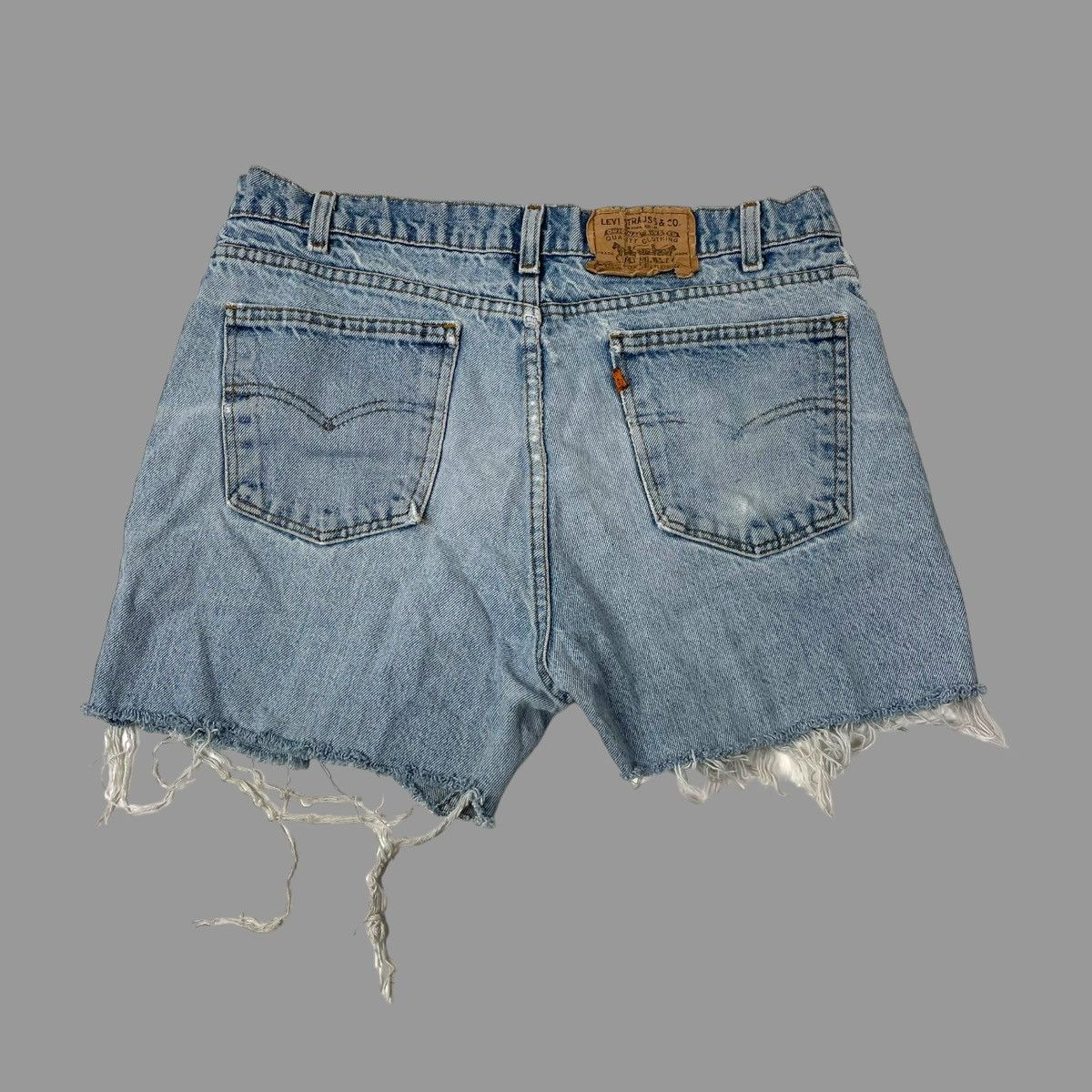 Levi's × Vintage Vintage 1980s faded cut off Levi’s shorts Size 33" - 1 Thumbnail