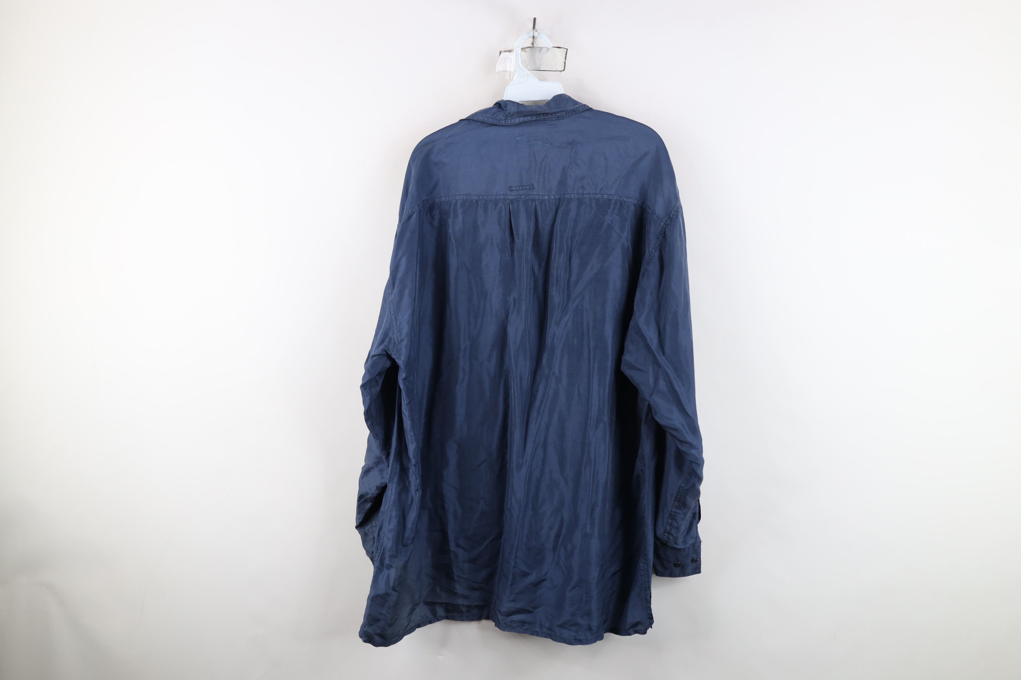 Vintage Vintage 90s Streetwear Baggy Silk Collared Button Shirt Blue Size US XL / EU 56 / 4 - 12 Thumbnail