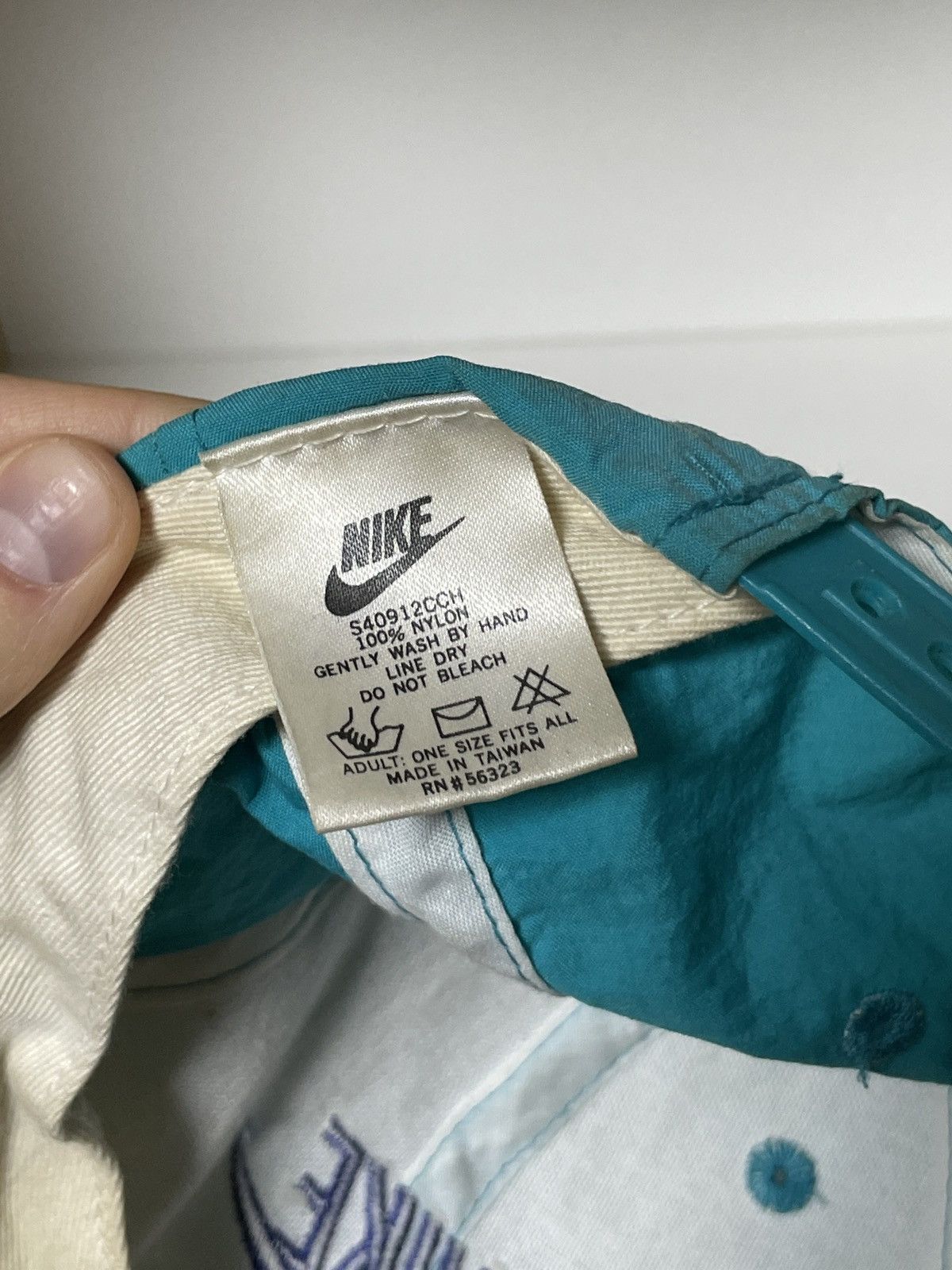 Jordan Brand × Nike × Vintage Vintage Nike Nylon Cap Made in Taiwan Hat Y2K rap USA Size ONE SIZE - 4 Thumbnail