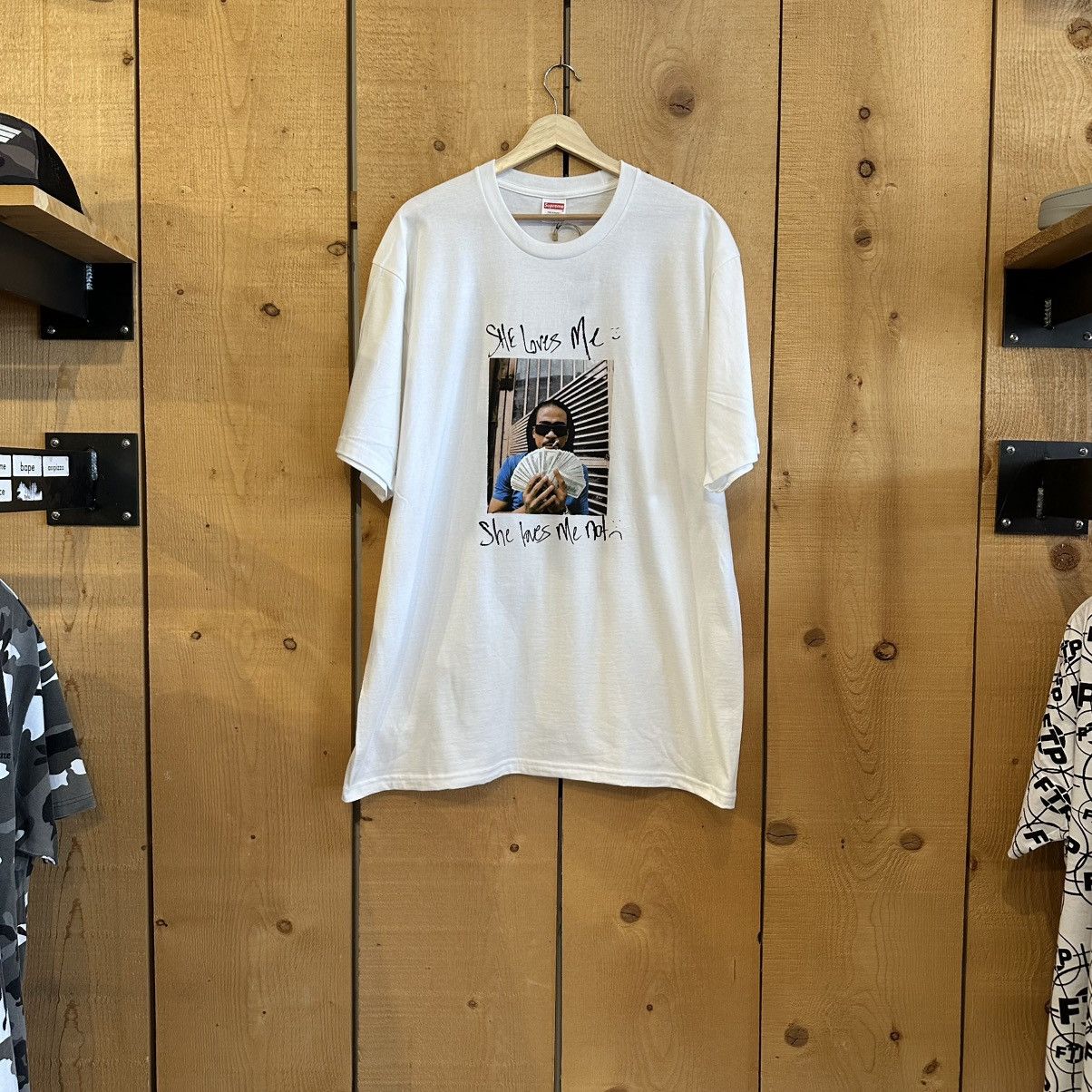 【新品未開封】Supreme SHE LOVES ME Tシャツ　Lサイズ vectorpremium_220-902504120007