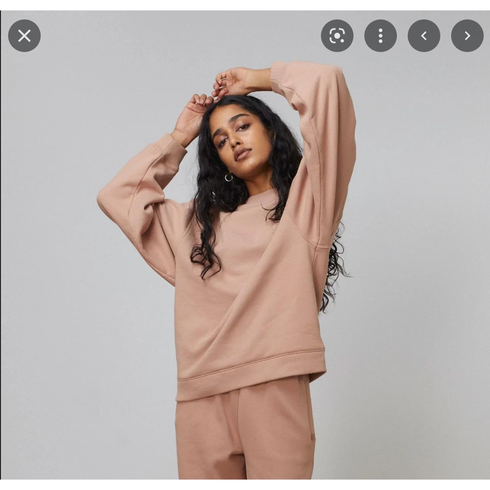 image of Lunya Cozy Fleece Sweatshirt And Sweatpants Set in Cream, Women's (Size 26)