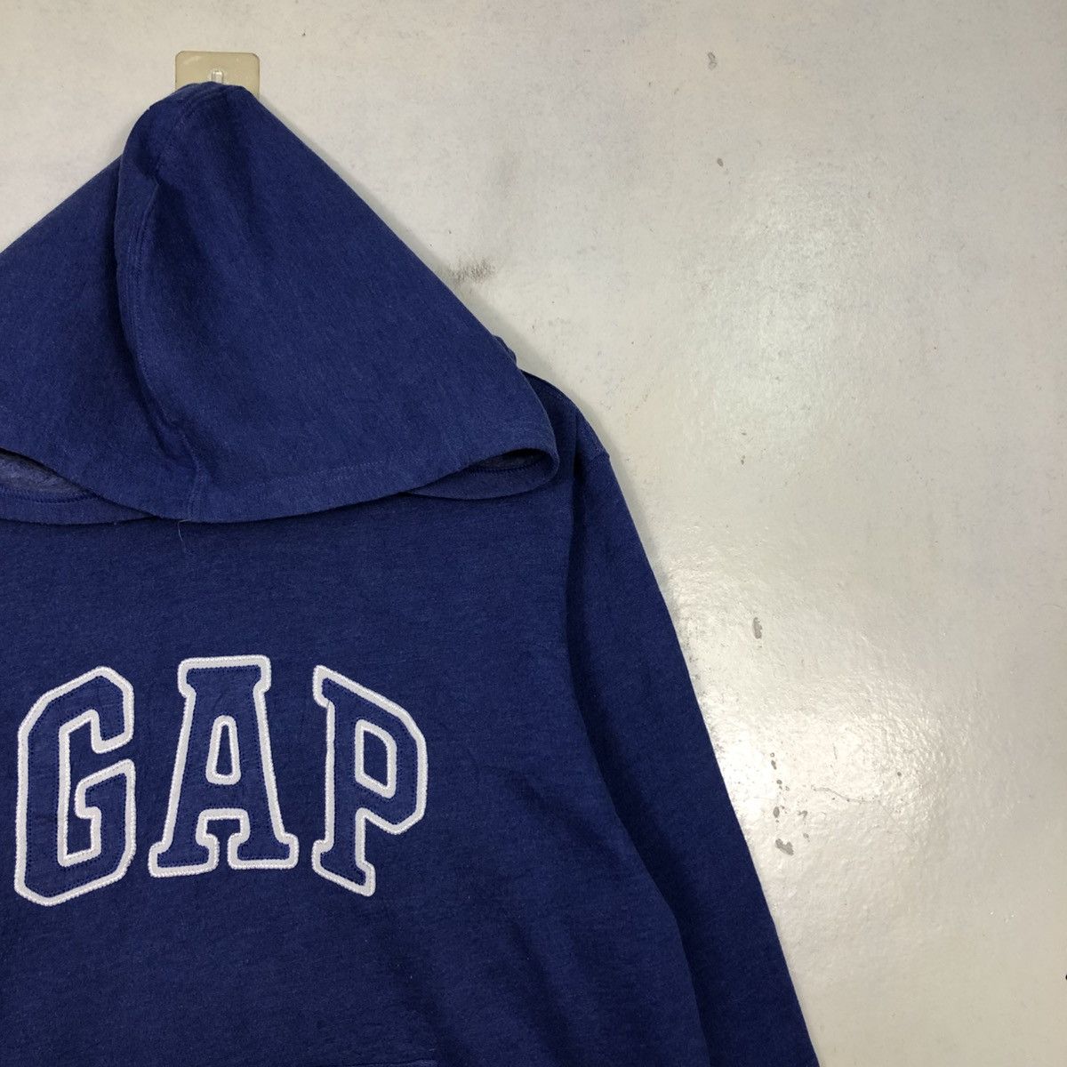 📌Vintage Hoodie Pull Over Sweater Gap Spell Out Big Logo