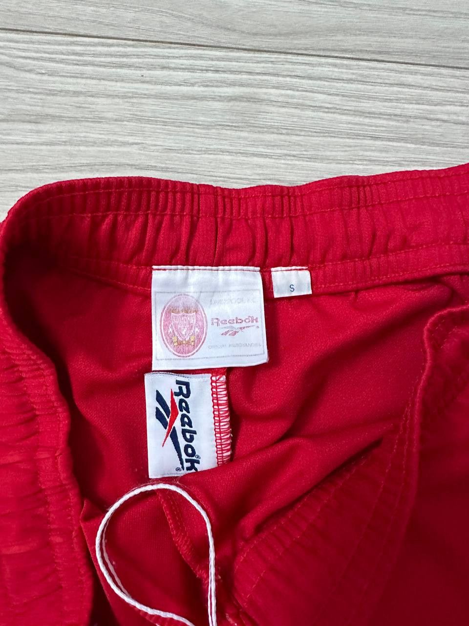 Reebok REEBOK LIVERPOOL FC VINTAGE 90S RED FOOTBALL SOCCER SHORTS Size US 28 / EU 44 - 6 Thumbnail