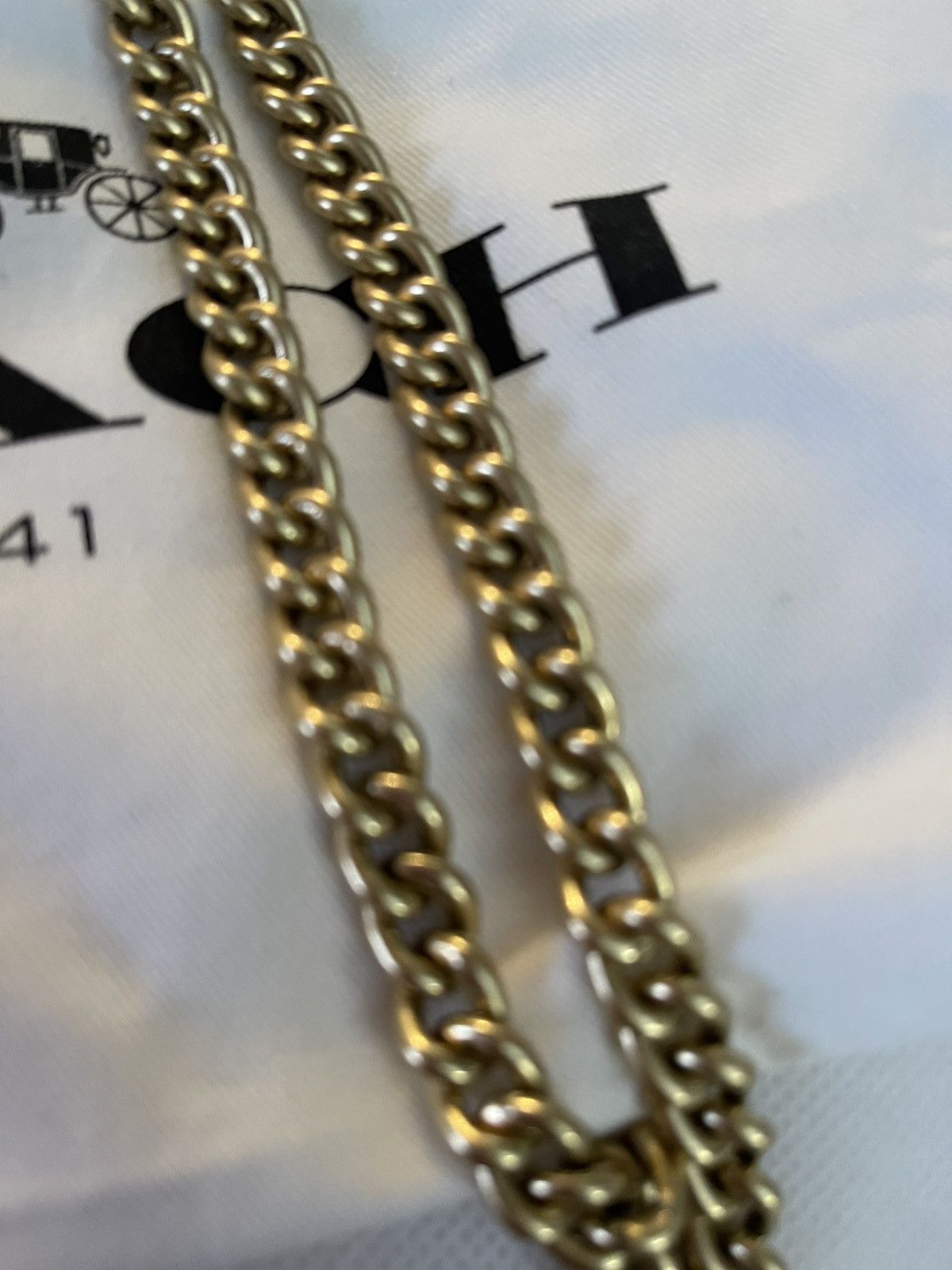Coach COACH DINKY STRAP NEW GOLD Size ONE SIZE - 4 Thumbnail