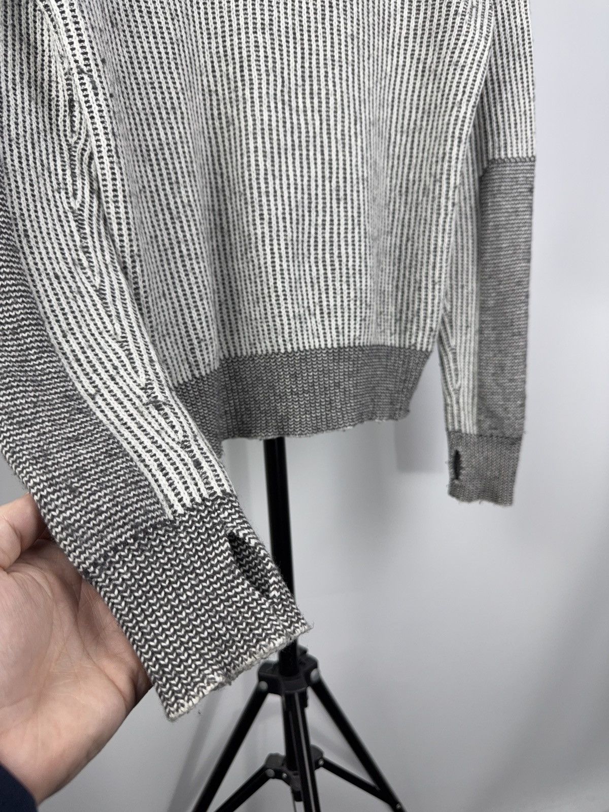 Armani Exchange × Vintage Rare Vintage Armani Sweater Mini Logo Y2k Size US S / EU 44-46 / 1 - 6 Thumbnail