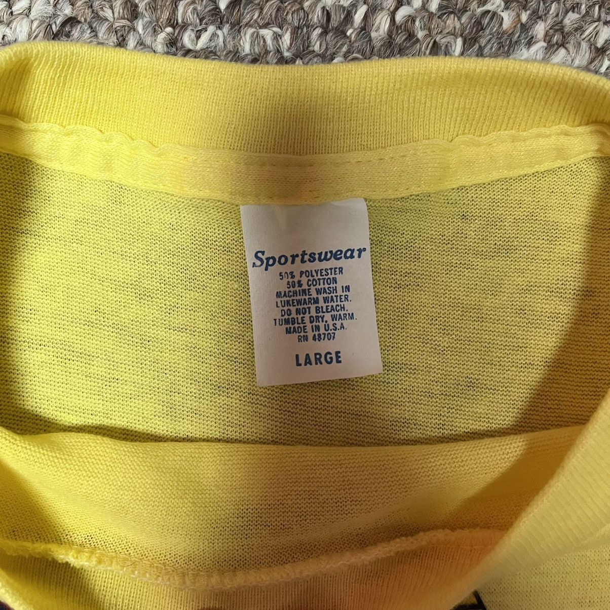 Vintage 1982 Worlds Fair Tennessee 31 Rainbow Ringer T-Shirt