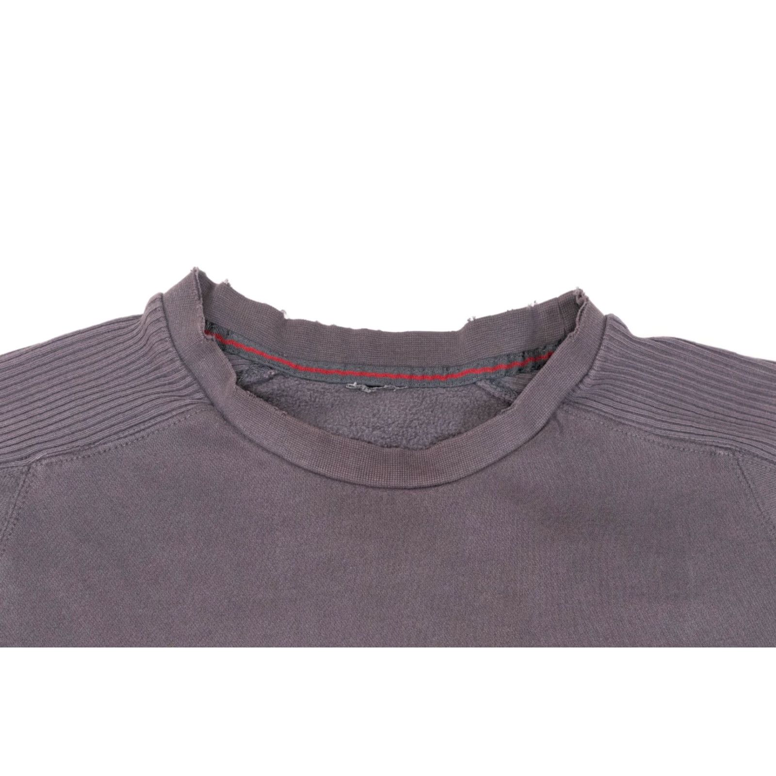 Nike VINTAGE Nike Center Swoosh Crewneck Sweatshirt Gray Ribbed Shoulder Size XL Travis Scott Distressed Size US XL / EU 56 / 4 - 6 Thumbnail