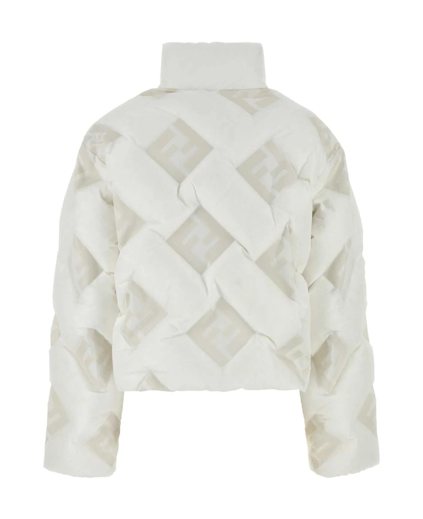 Fendi o1s1wg110226 Puffer Jacket in White Size L / US 10 / IT 46 - 2 Thumbnail