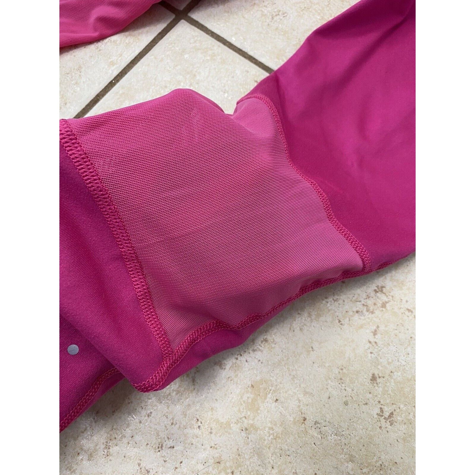 Nike Nike Dri-Fit M Pink Capri Cropped Running Leggings Barbie Size 29" - 6 Thumbnail