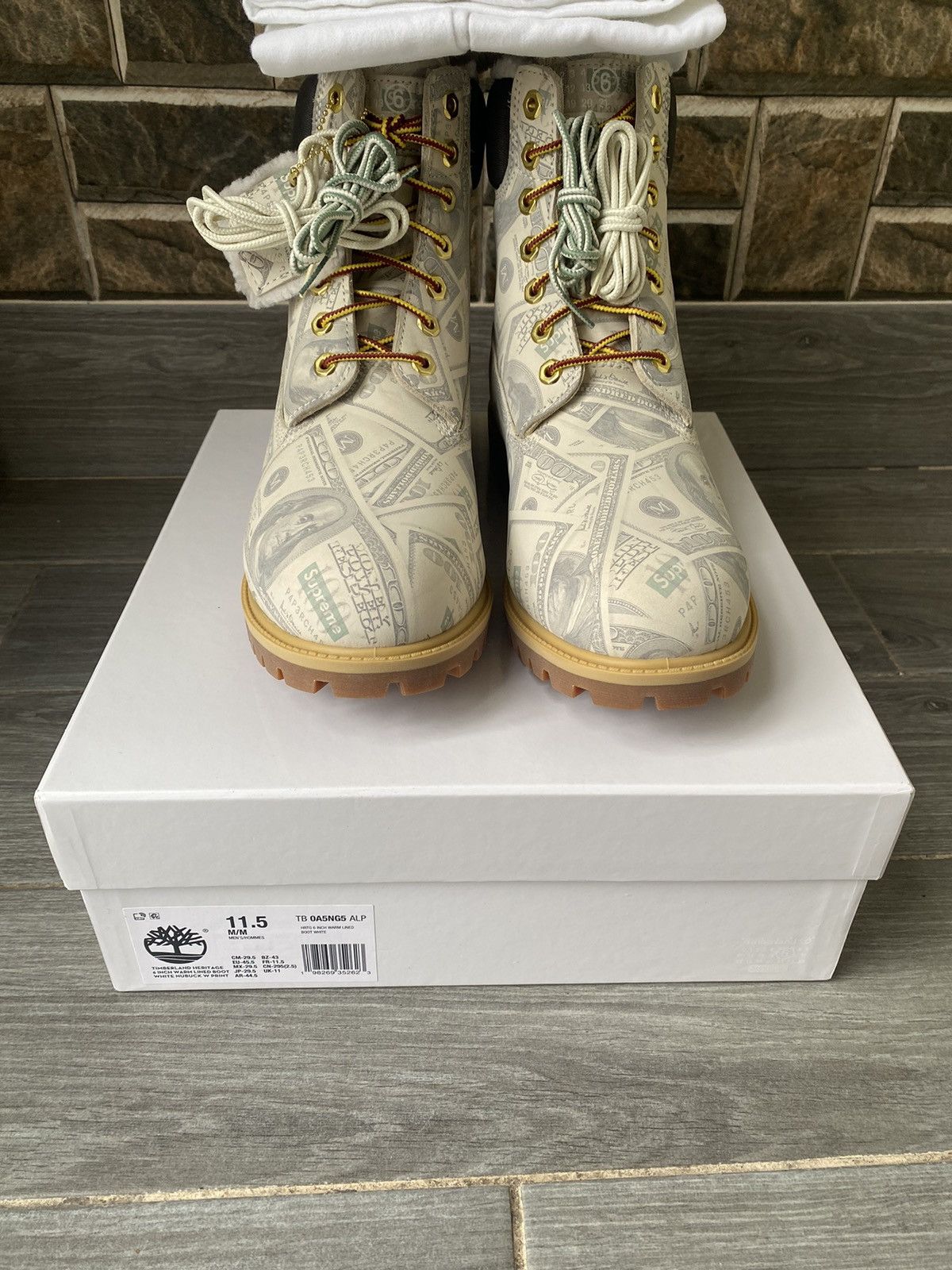 Maison Margiela × Supreme Supreme MM6 Maison Margiela Timberland Money Boot Size 11.5 Size US 11.5 / EU 44-45 - 1 Thumbnail