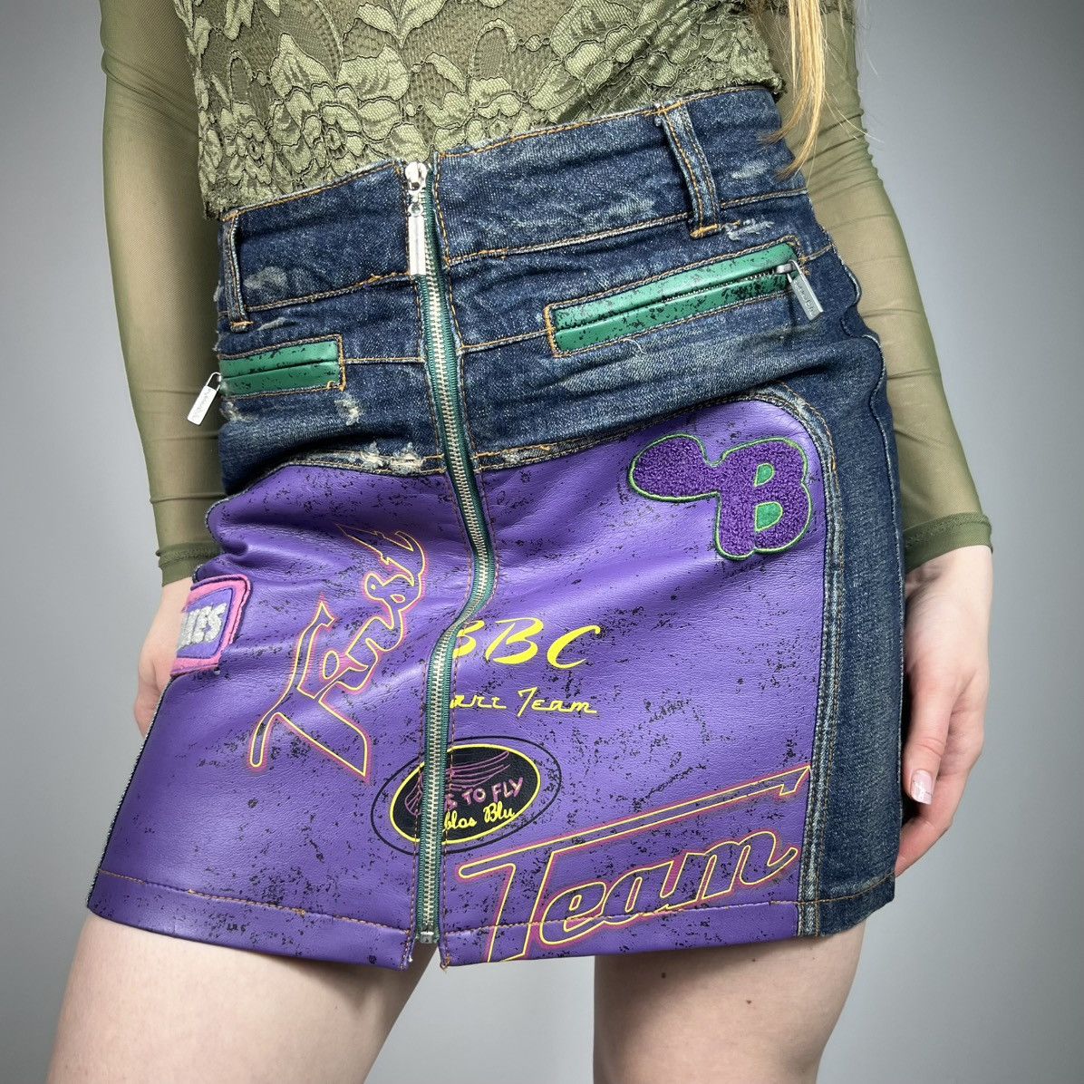Japanese Brand Vintage Y2K Japanese Style Denim Mini Skirt Retro 90s Style Size 28" / US 6 / IT 42 - 3 Thumbnail