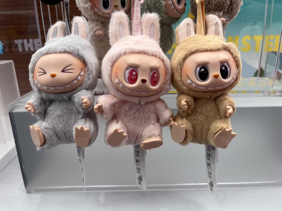 POP MART Pop Mart Labubu monster have a seat Size ONE SIZE - 5 Thumbnail