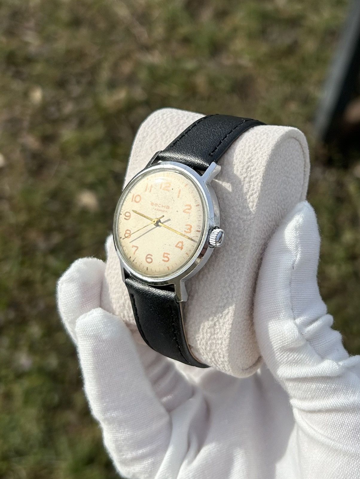 Vintage Vintage Vesna Watch USSR Soviet Mechanical Authentic 1970s Size ONE SIZE - 11 Thumbnail