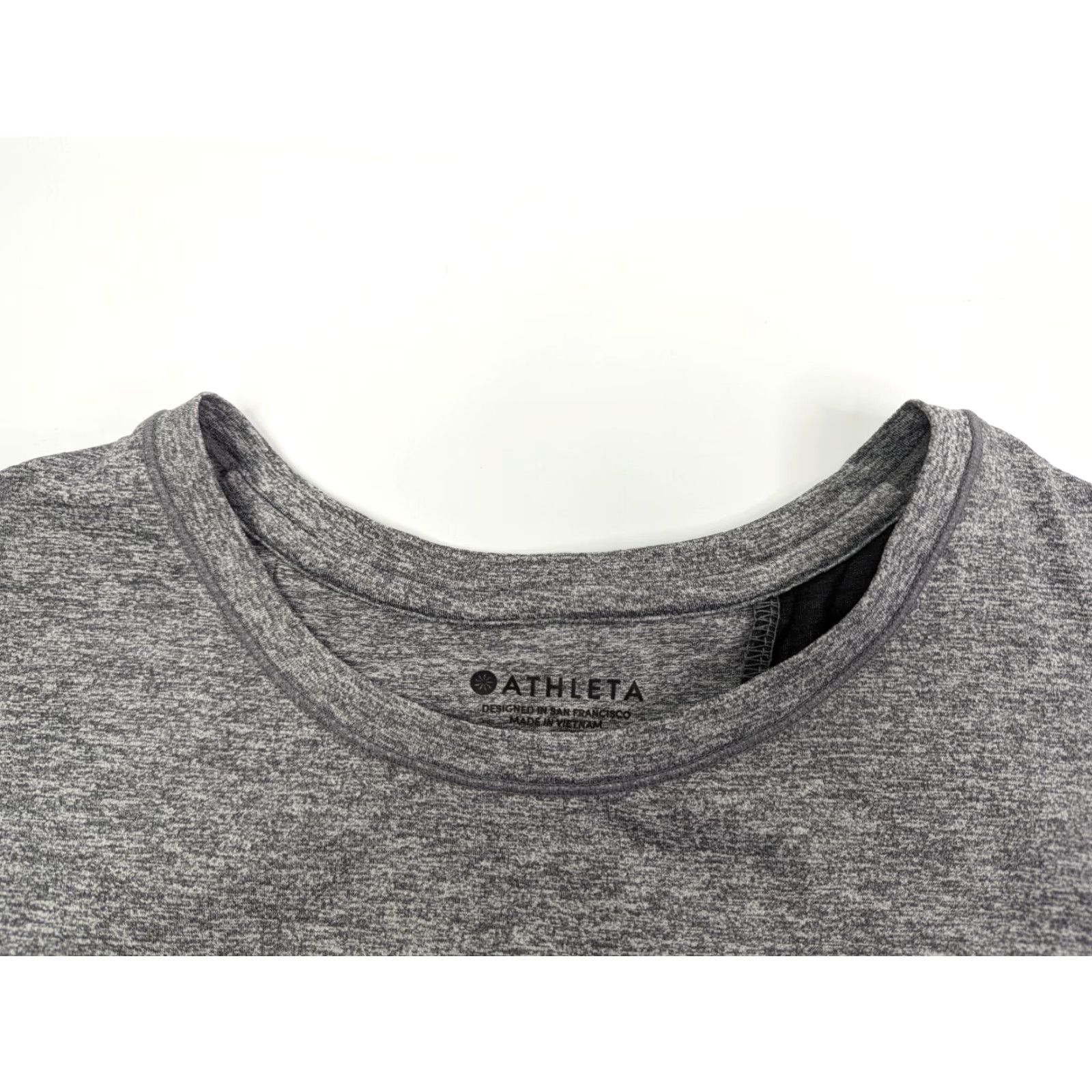 Athleta Athleta Tank Top Women’s S Gray Sleeveless Sunlover Crew Neck Pullover Back | Activewear | Nylon Lycra Polyester | 211628 Size S / US 4 / IT 40 - 6 Thumbnail