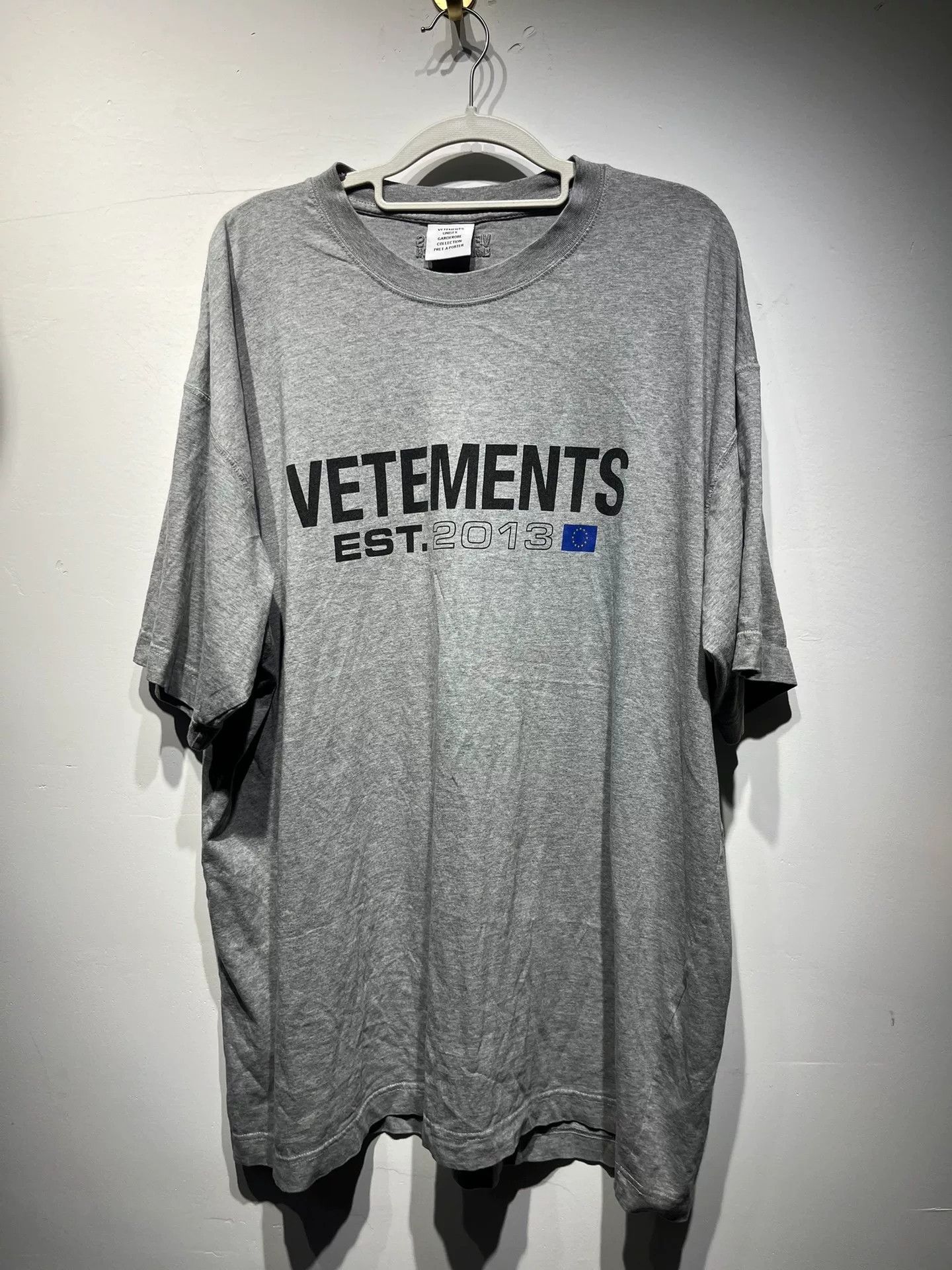 Vetements Vetements Retro Gray T-Shirt XS Men Size US XS / EU 42 / 0 - 1 Thumbnail