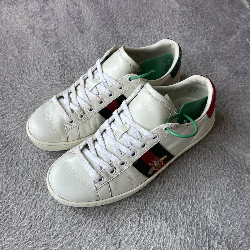 Gucci Gucci ACE Embroidered Sneakers for Women 0079 Size US 5 / IT 35 - 1 Thumbnail