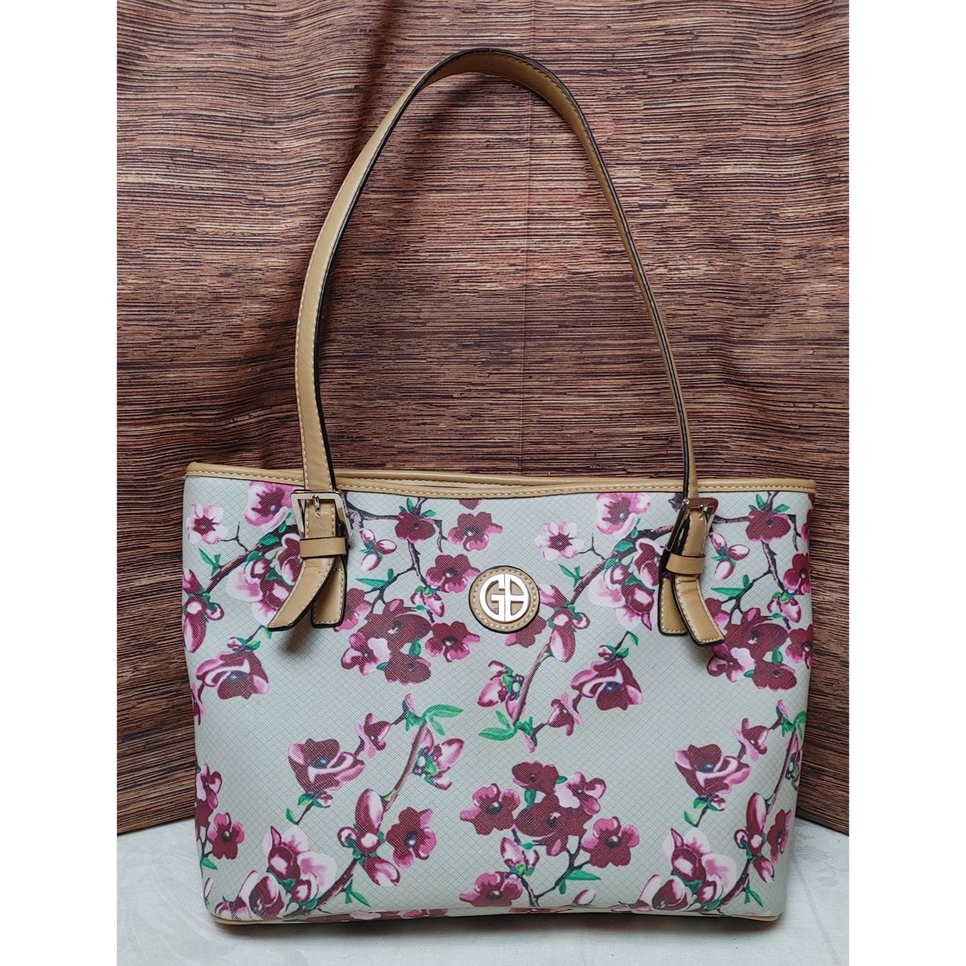 Other Gianibernini Women's Cherry Blossom Floral Handbag 3-Pocket Size ONE SIZE - 1 Thumbnail