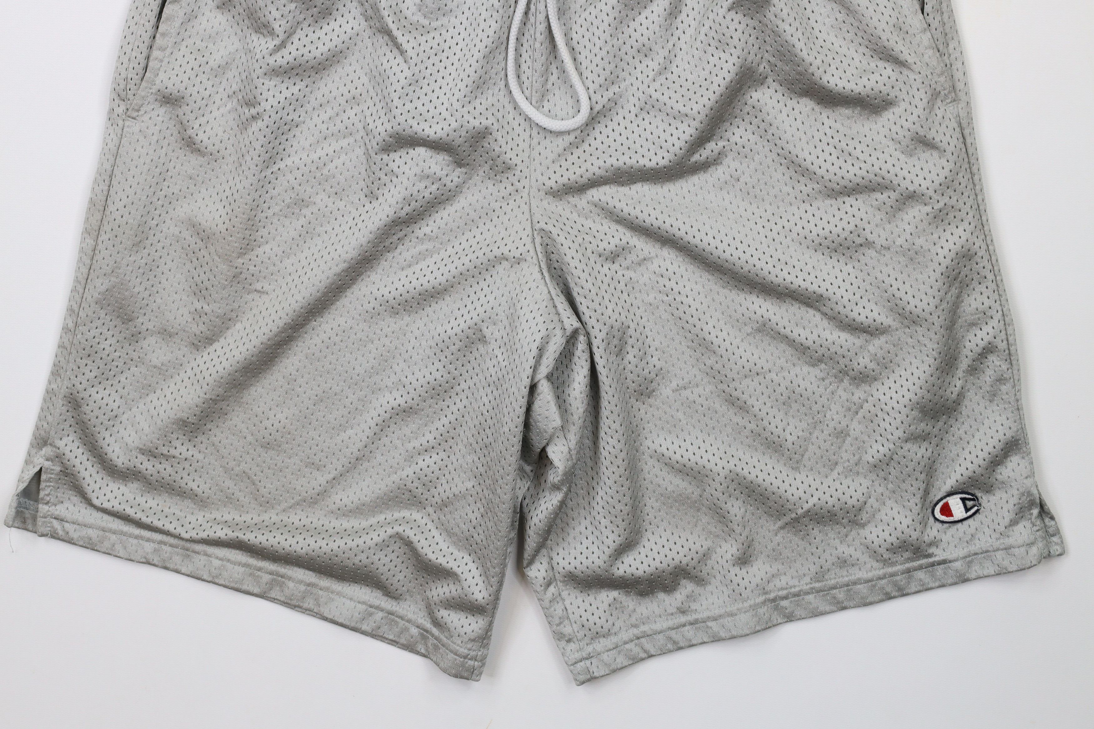 Champion × Vintage Vintage Champion Logo Above Knee Mesh Gym Shorts Silver Size US 30 / EU 46 - 4 Thumbnail