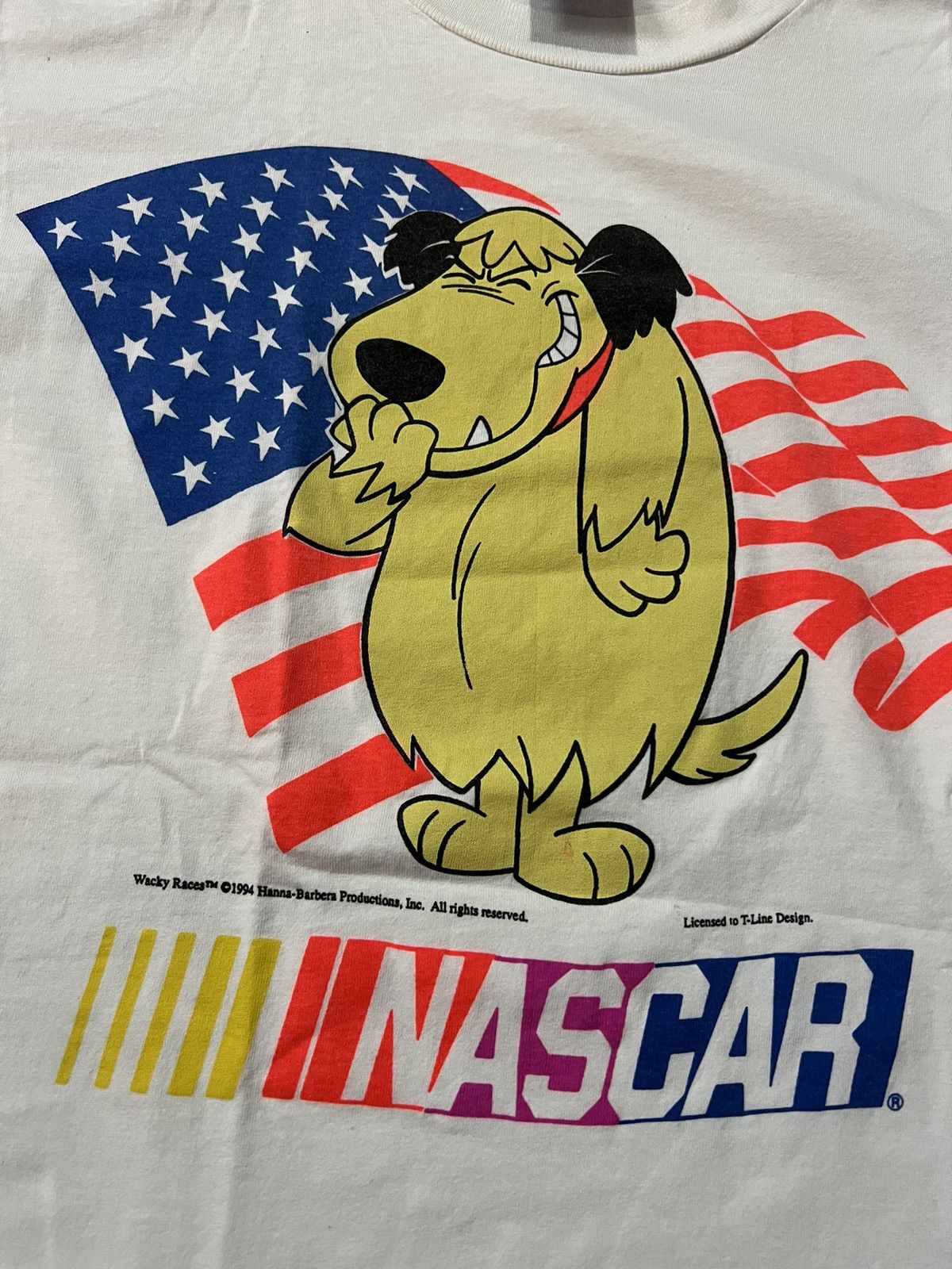 image of Cartoon Network x Vintage 1994 Wacky Races Hanna-Barbera Nascar Very in White, Men's (Size Medium)